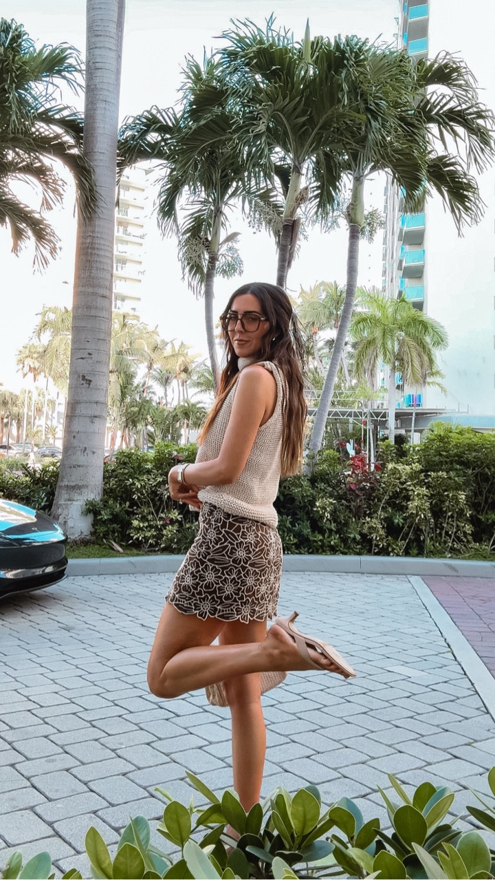 First night in Florida outfit! Wearing this Abercrombie skirt that you’ve all been loving so much. Linked the entire outfit for you! Wearing a small in top and skort !

Spring outfits, spring break 

#LTKootd #LTKTravel #LTKSaleAlert