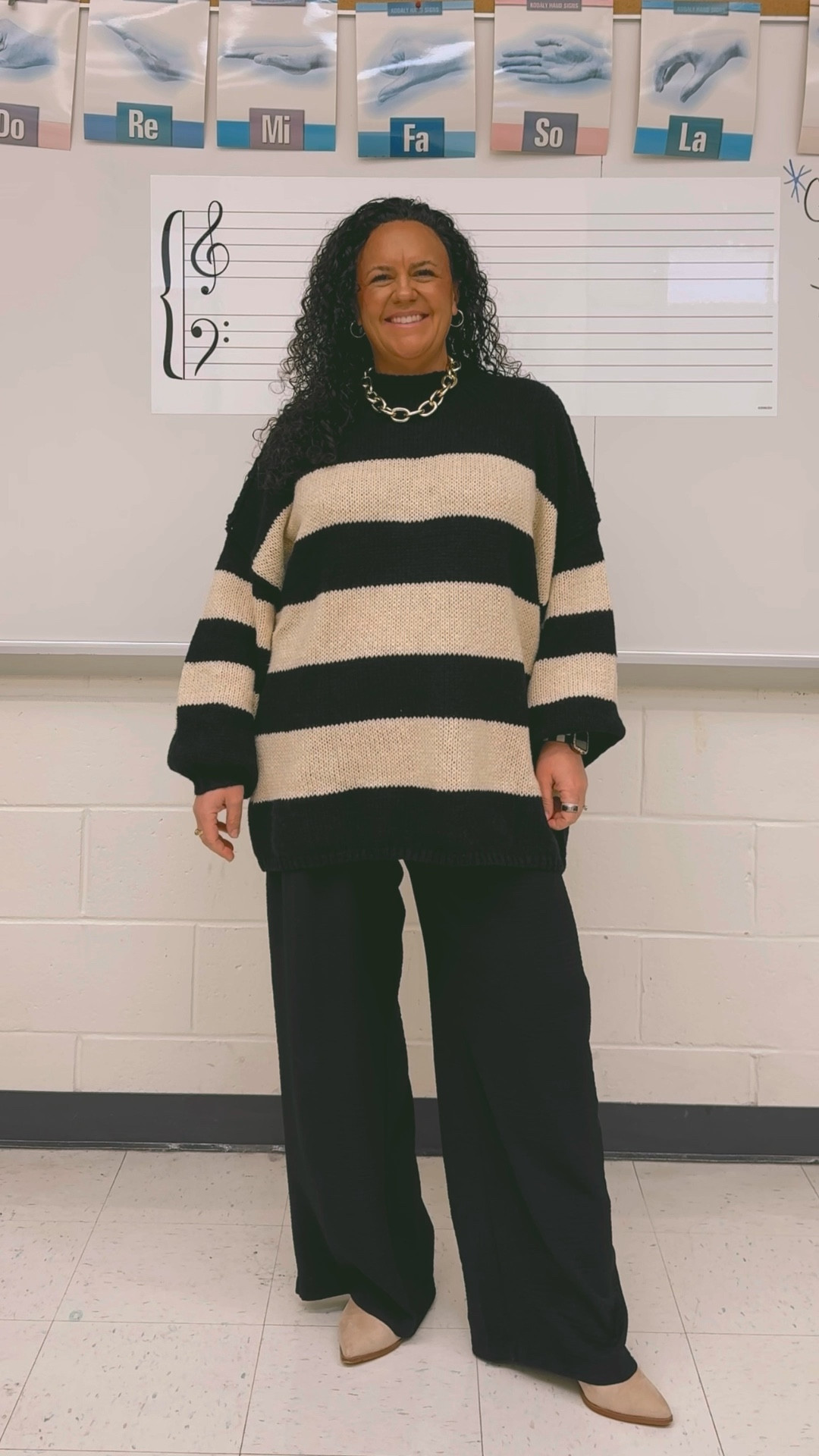 I’m 5’4, 173lbs
Sweater and Pants: L
Boots: TTS

#LTKootd #LTKMidsize #LTKWorkwear