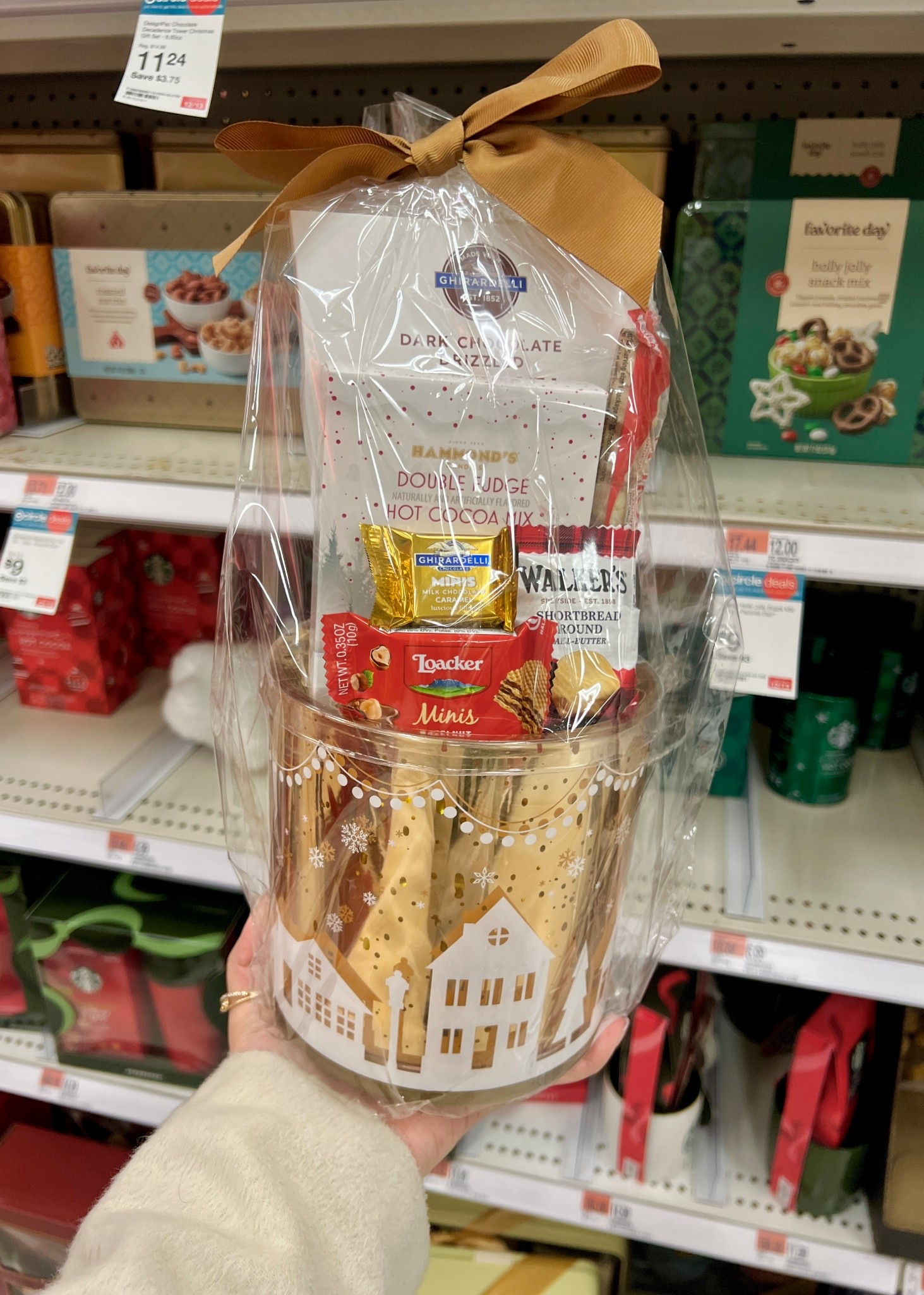 DesignPac Winter Glow Luminary Christmas Gift Set - 4.90oz

#LTKGiftGuide #LTKFindsUnder50 #LTKHoliday