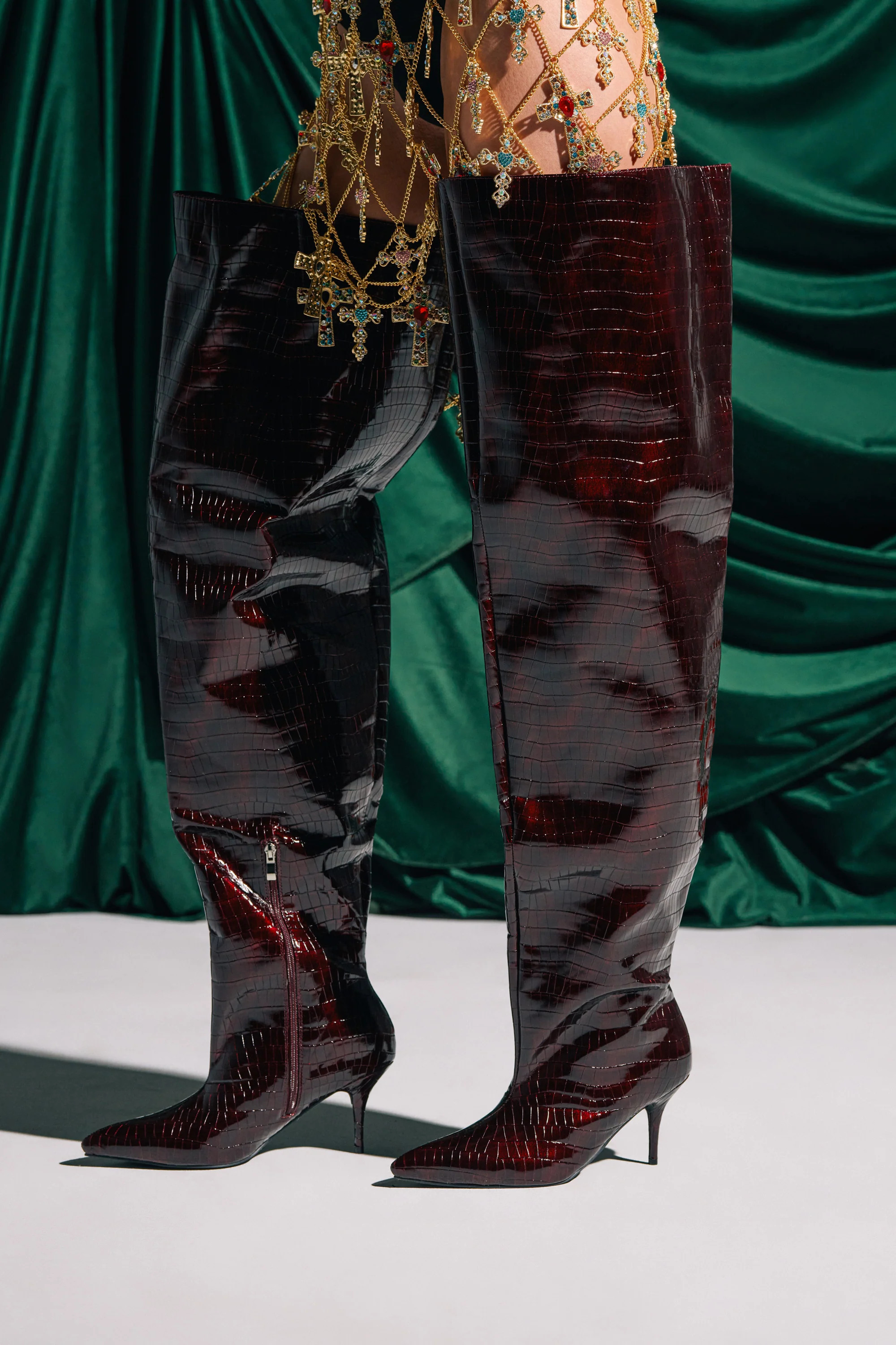 AKIRA Azalea Wang Halina Croc Stiletto Boot | Burgundy | Size 8.5 | AKIRA