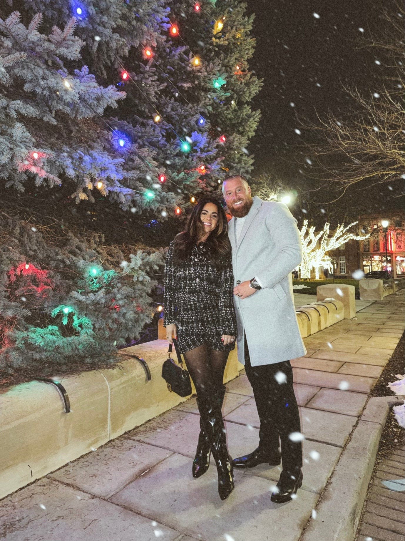 Holiday outfits 
Drew’s peacoat is 50% off!


#LTKFindsUnder100 #LTKHoliday #LTKgrwm