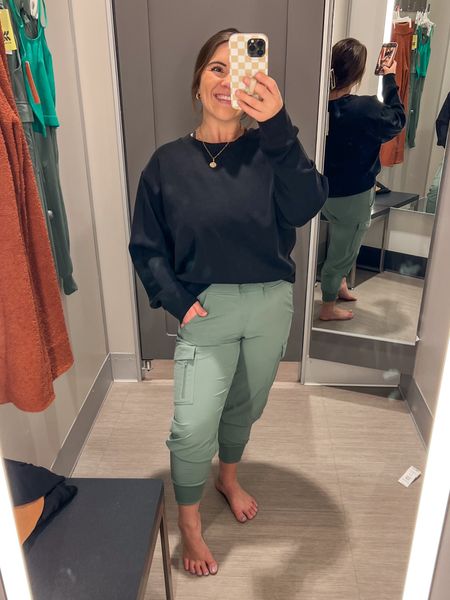 This top is BUTTERY soft! Feels like an Aerie sweatshirt and the price point is GREAT!  
In this photo I’m wearing a Medium top but I would get my TTS. It’s naturally a little oversized
Top- TTS Small
Bottoms- Small
#Target #targetfinds

#LTKstyletip #LTKfindsunder50