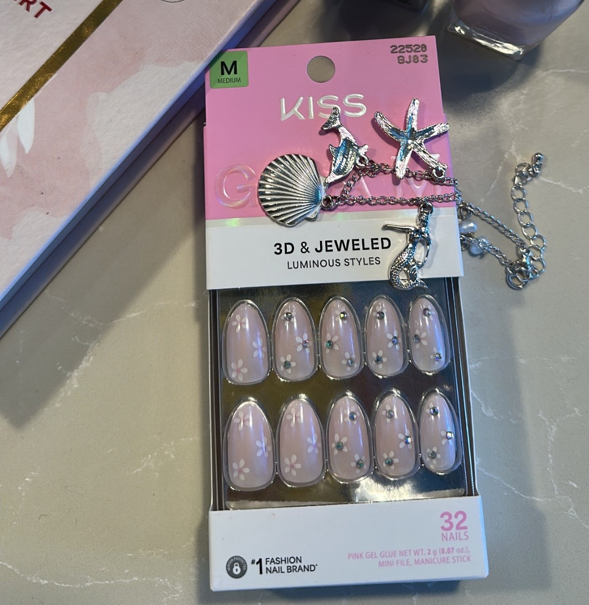 nails of the week 🎀🤍 

#LTKBeauty #LTKgrwm #LTKMothersDay