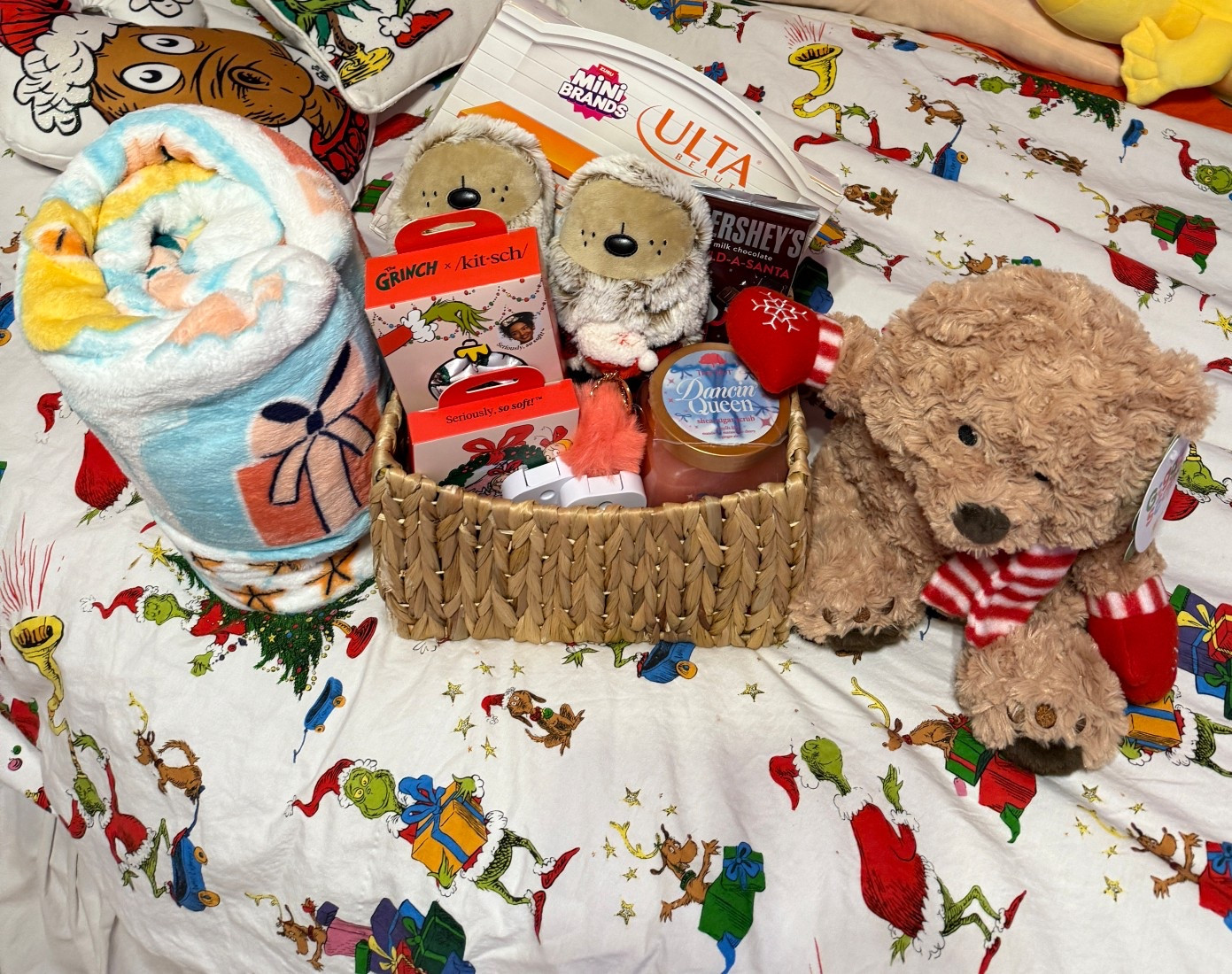 And Winnie’s brr basket!
#brrbasket #brrrbasket #christmasbasket #grinch #kitsch #ulta

#LTKHoliday #LTKGiftGuide #LTKKids