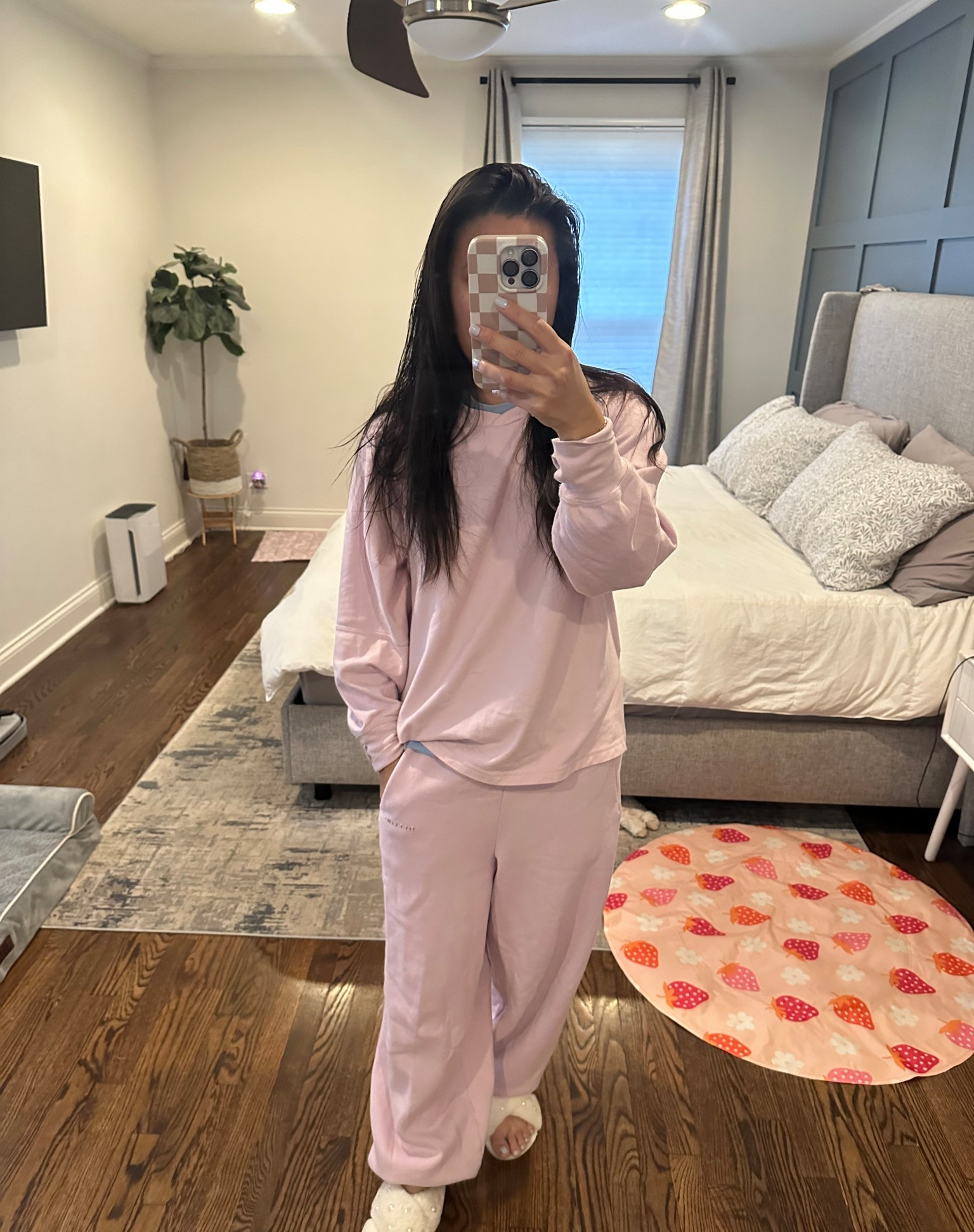 I love these Aerie matching set!! Perfect for working at home or just around the house  

#LTKFindsUnder100 #LTKPetite #LTKActive