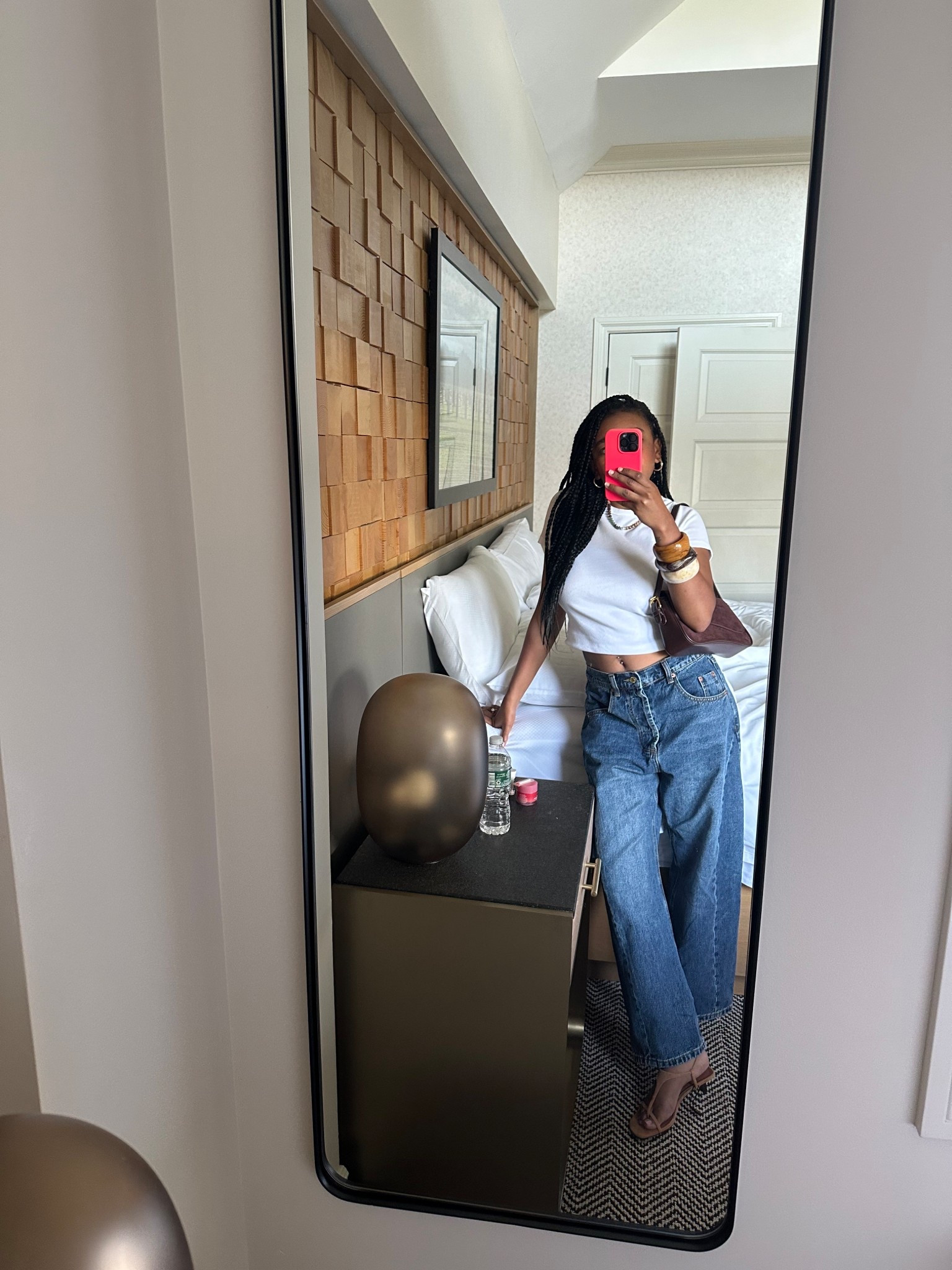 -size small in tee
-jeans are from the brand Roucha


#LTKFindsUnder100 #LTKSeasonal #LTKStyleTip