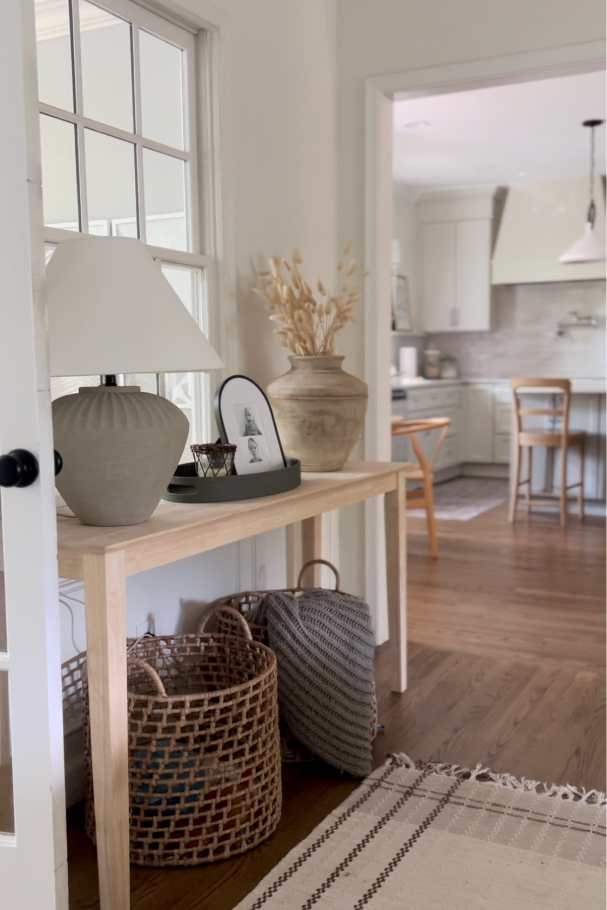 Love this table lamp! 

#LTKhome #LTKSeasonal