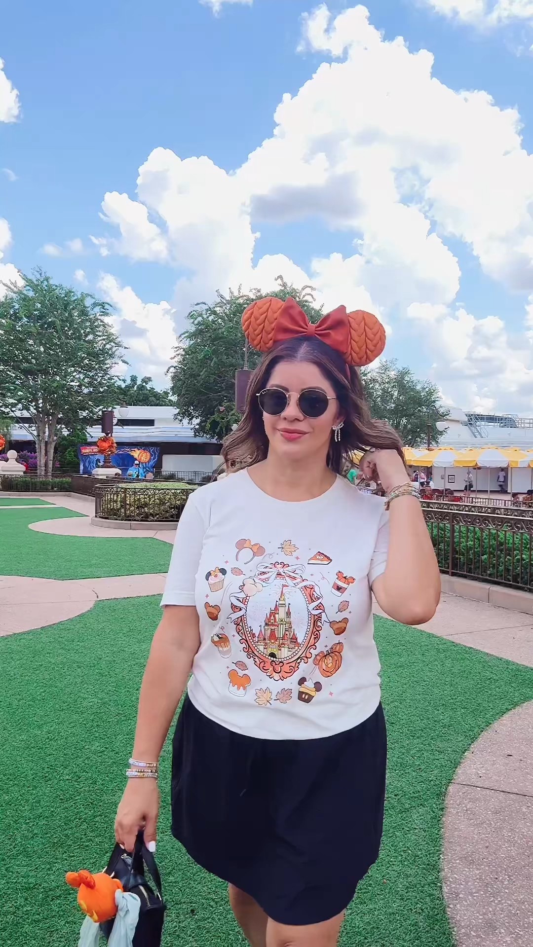 Fall Outfit for Disney #DisneyOOTD #Disneyoutfit #falloutfits 