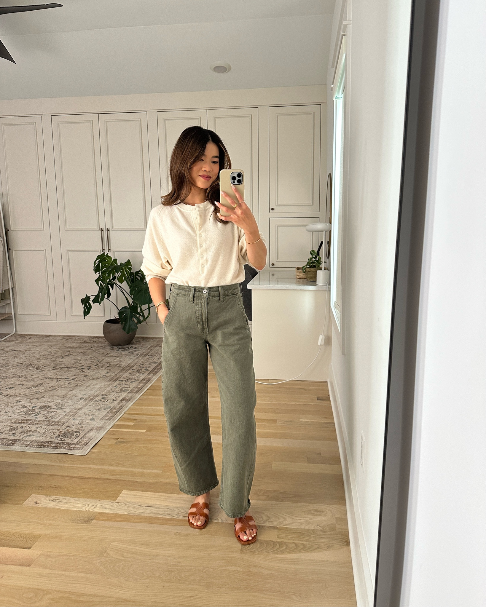 Sizing info:
•Top size XS
•Jeans size 24 short

petite fashion, get dressed with me, outfit inspiration, ootd, nashville outfit, Nashville influencer, petite style, vacation style, casual outfits, mom style, petite pants, spring outfits, spring outfit info, spring pants, spring outfit idea, spring top, spring sweater, spring shoes,  barrel jeans,  
@abercrombie 
 

#LTKPetite #LTKSeasonal #LTKootd