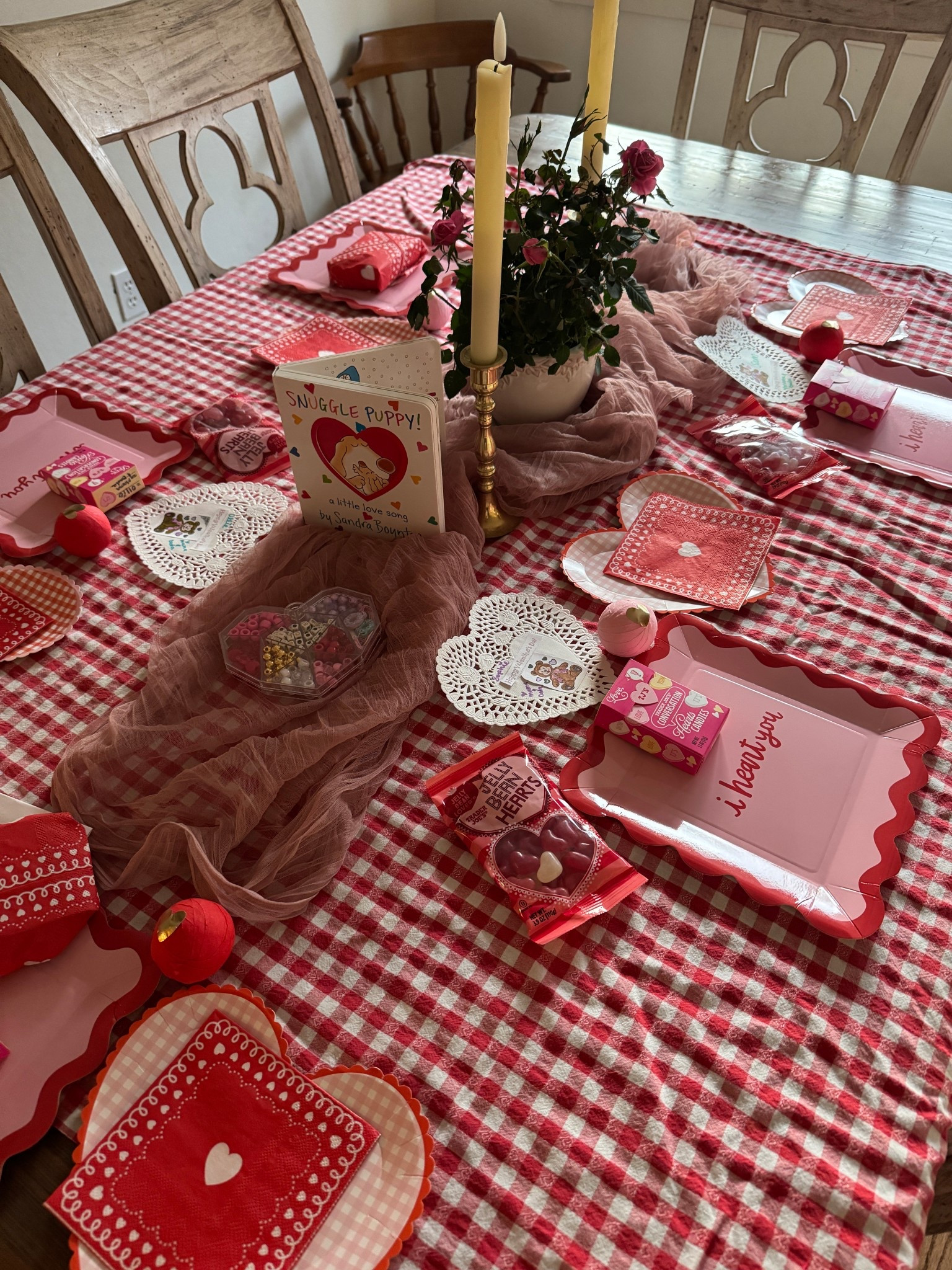 Valentine’s Day table. 🥰🩷❤️

#LTKHome #LTKmomlife #LTKSaleAlert