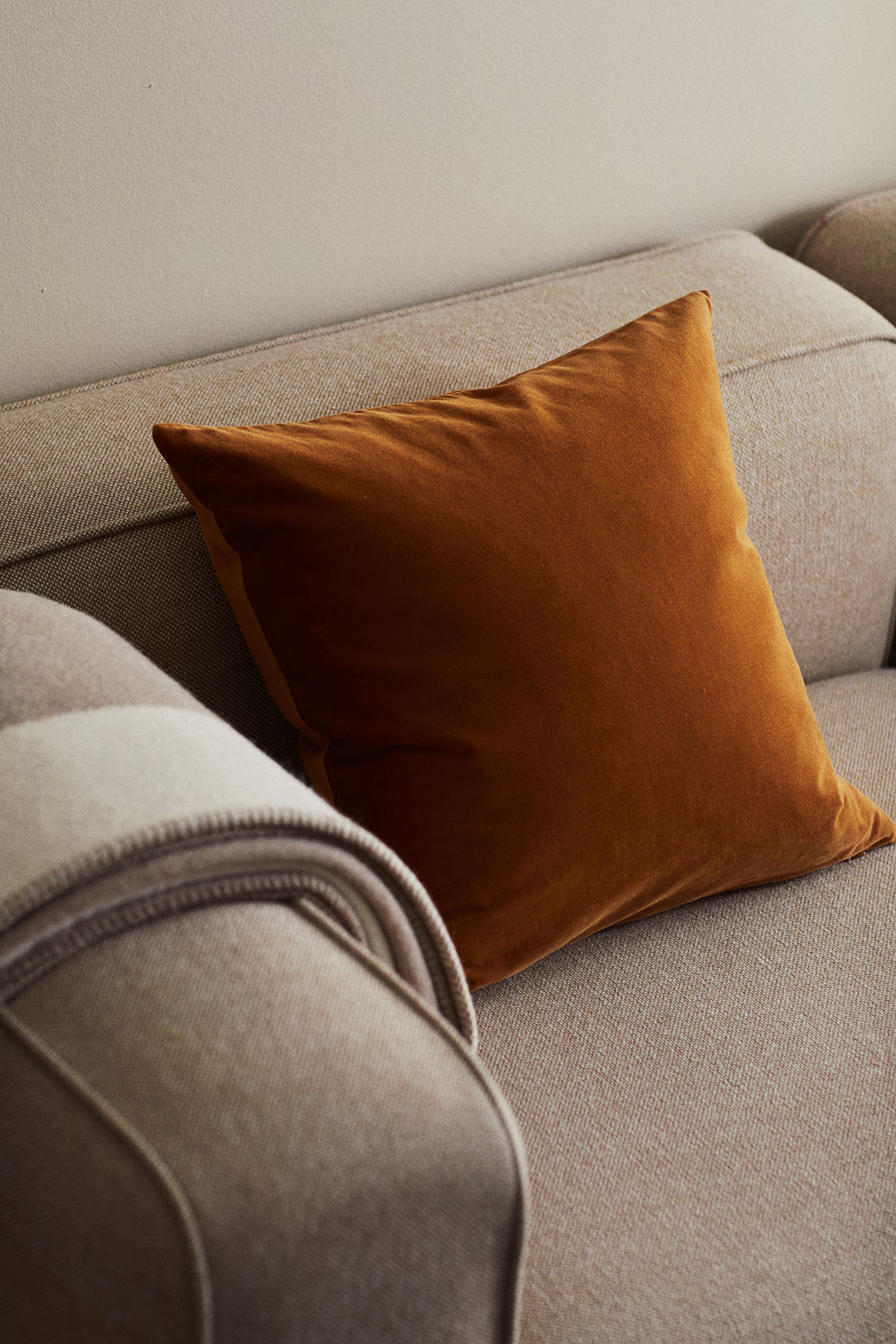 Fluwelen kussenhoes - Camel - HOME | H&M NL | H&M (DE, AT, CH, NL, FI)
