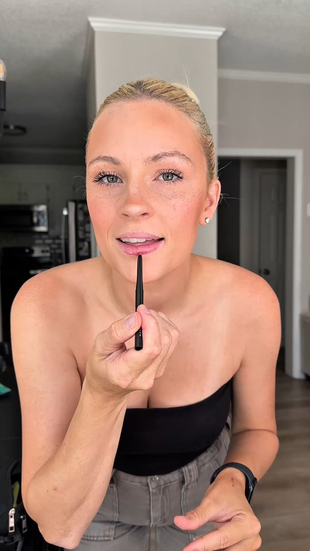 How is it already Wednesday?! Any whoooo peep my fav lip combo and #OOTD ! 

#LTKBeauty #LTKSummerEdit #LTKFindsUnder100