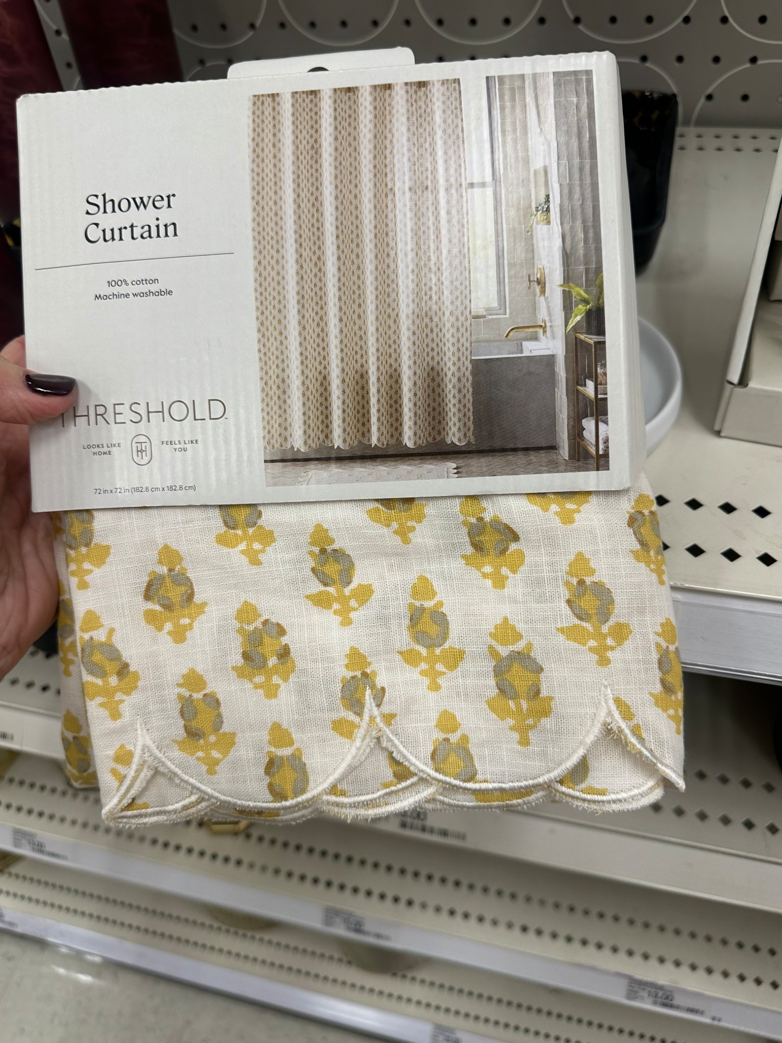 This is the cutest block print scalloped shower curtain!

I think this will be perfect in the first bathroom in the new house. 

#LTKHome #LTKFindsUnder50