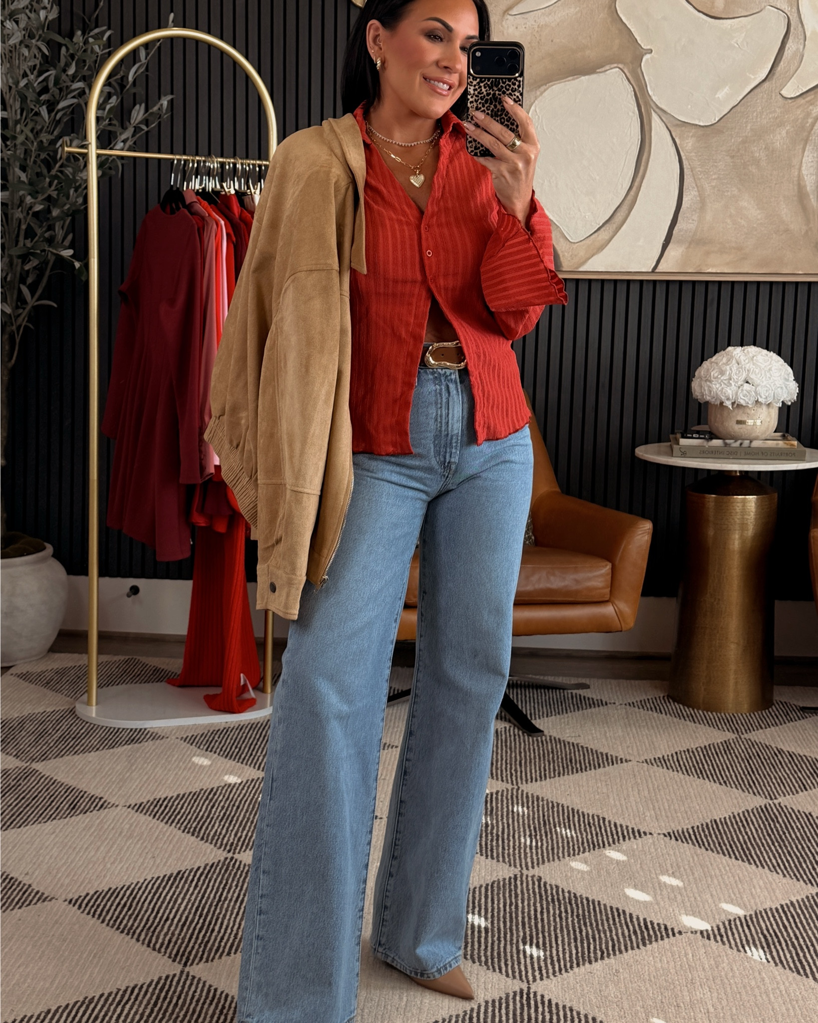 Babes… this Amazon outfit is that effortless throw on and go kind of good ✨

The textured button-up paired with relaxed denim and a cozy layer is one of those foolproof combos I always reach for. Easy, comfy, and still feels totally pulled together — perfect for everyday life, lunch dates, errands, or travel days.

5’2” | 130 lbs | 25” waist | 34DD | wearing XS

#AmazonFashion #affiliate #PetiteFashion #Over40Style #EverydayOutfits #CasualChic


#LTKPetite #LTKgrwm #LTKOver40