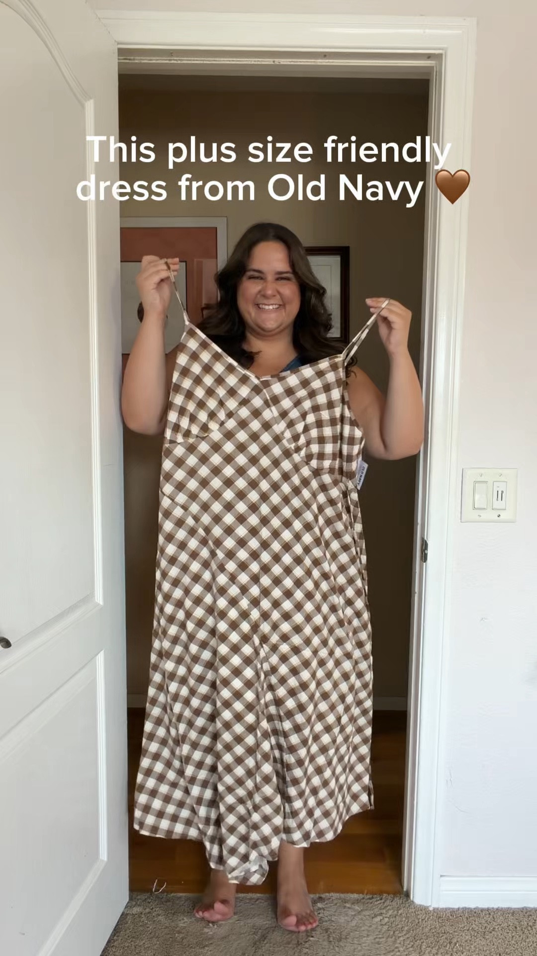 Perfect plus size plaid dress from old navy wearing size 2x