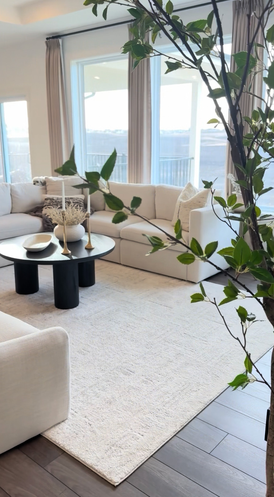 🔗👇🏻 My bright and fresh living room feels so light, calm, and inviting right now 🤍 

 

#LTKHome