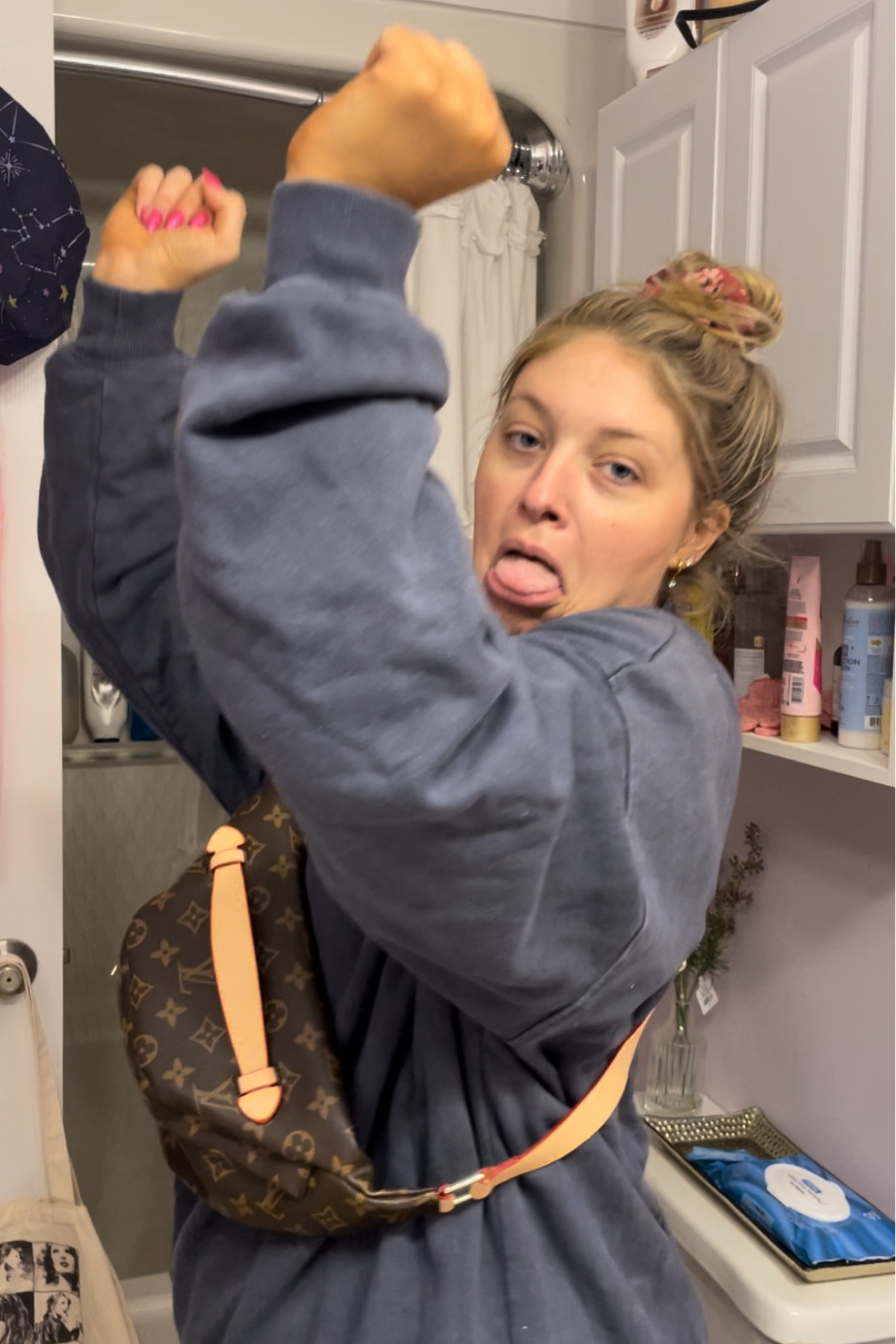 It’s giving rich b*tch. Liked my Louis Vuitton bum bag DOOP 

#LTKitbag #LTKfindsunder50 #LTKsalealert