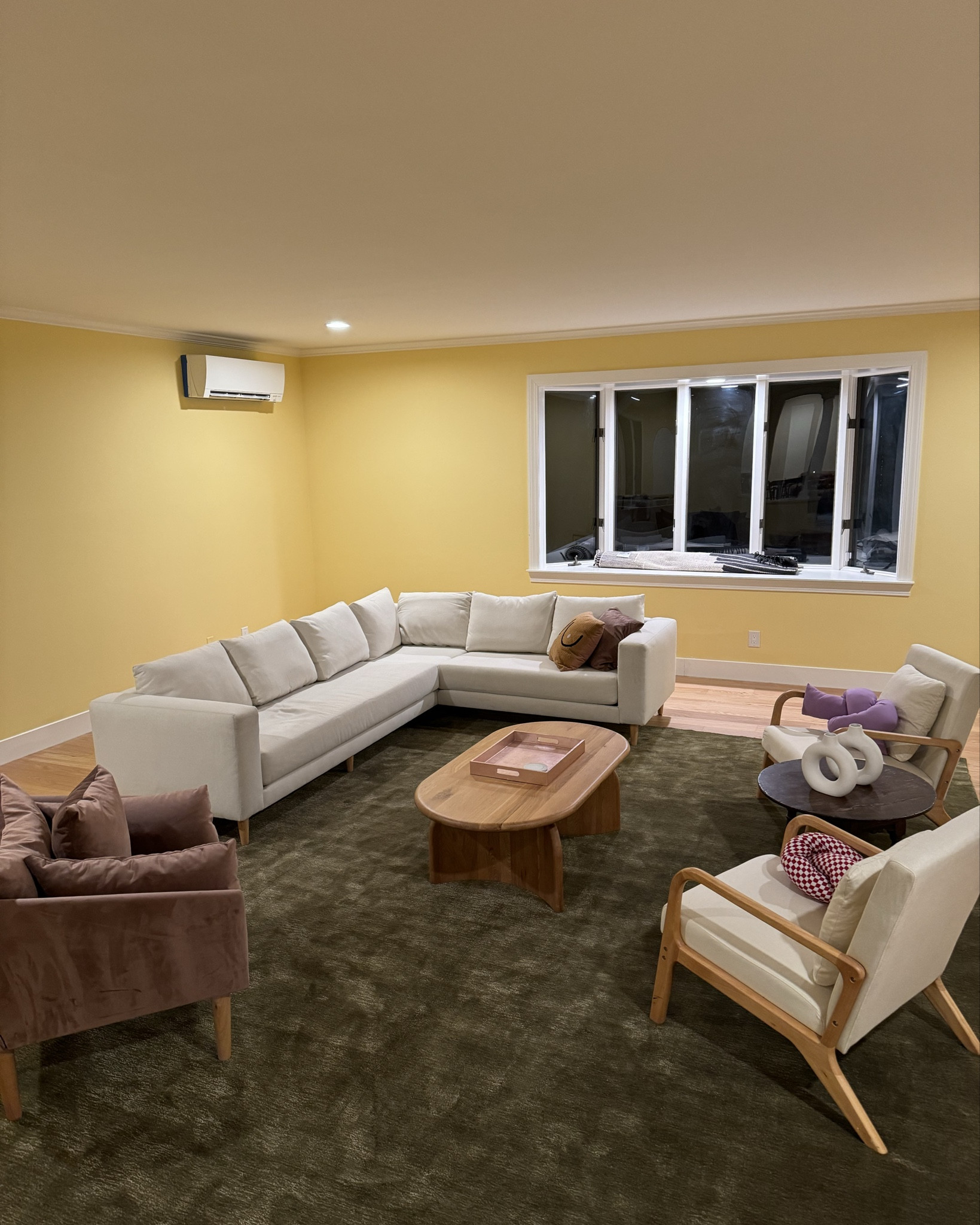 Our living room coming together! Excited for the holidays! 


#LTKHome #LTKSaleAlert #LTKCyberWeek