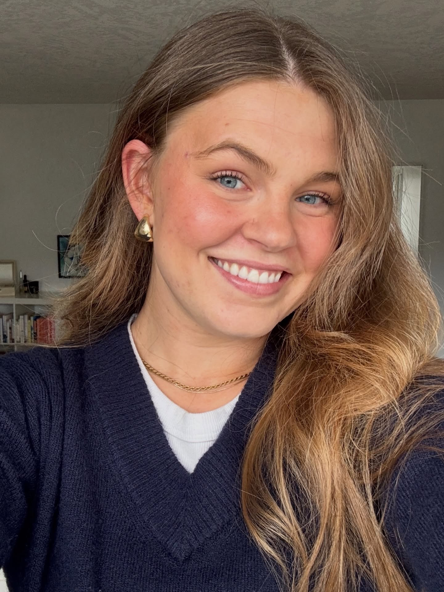 in need of the @brookeaverick new bangs effect 🌟