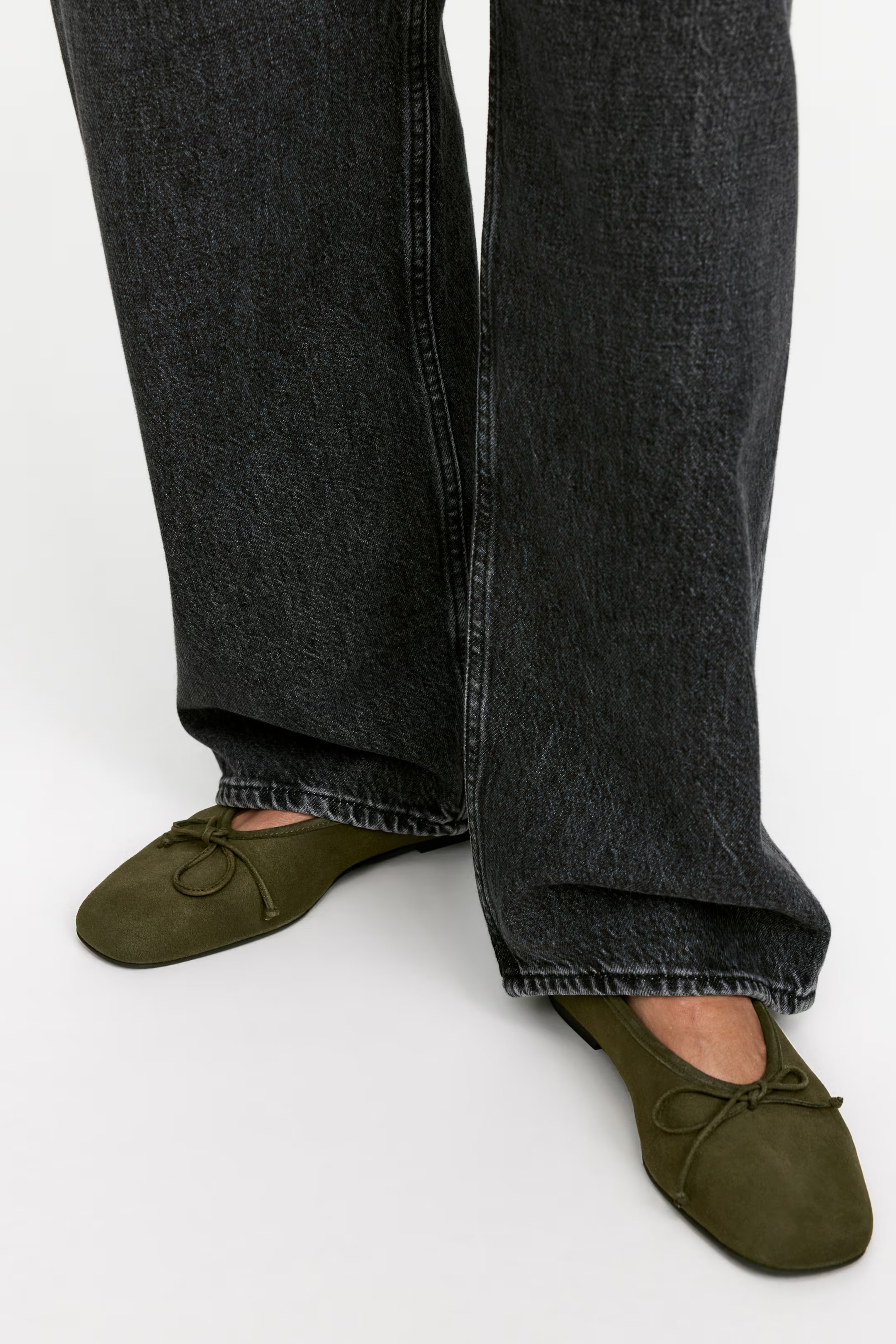 Suede Ballerina | H&M (UK, MY, IN, SG, PH, TW, HK)