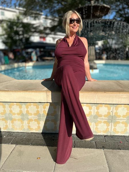 I am wearing the Aria lattner open back jumpsuit. It is beyond beautiful and flattering. I will list some aria lattner dupes that I found online.

I am wearing a medium 

Aria lattner
Open back jumpsuit 
Aria lattner jumpsuit dupes 

#LTKStyleTip