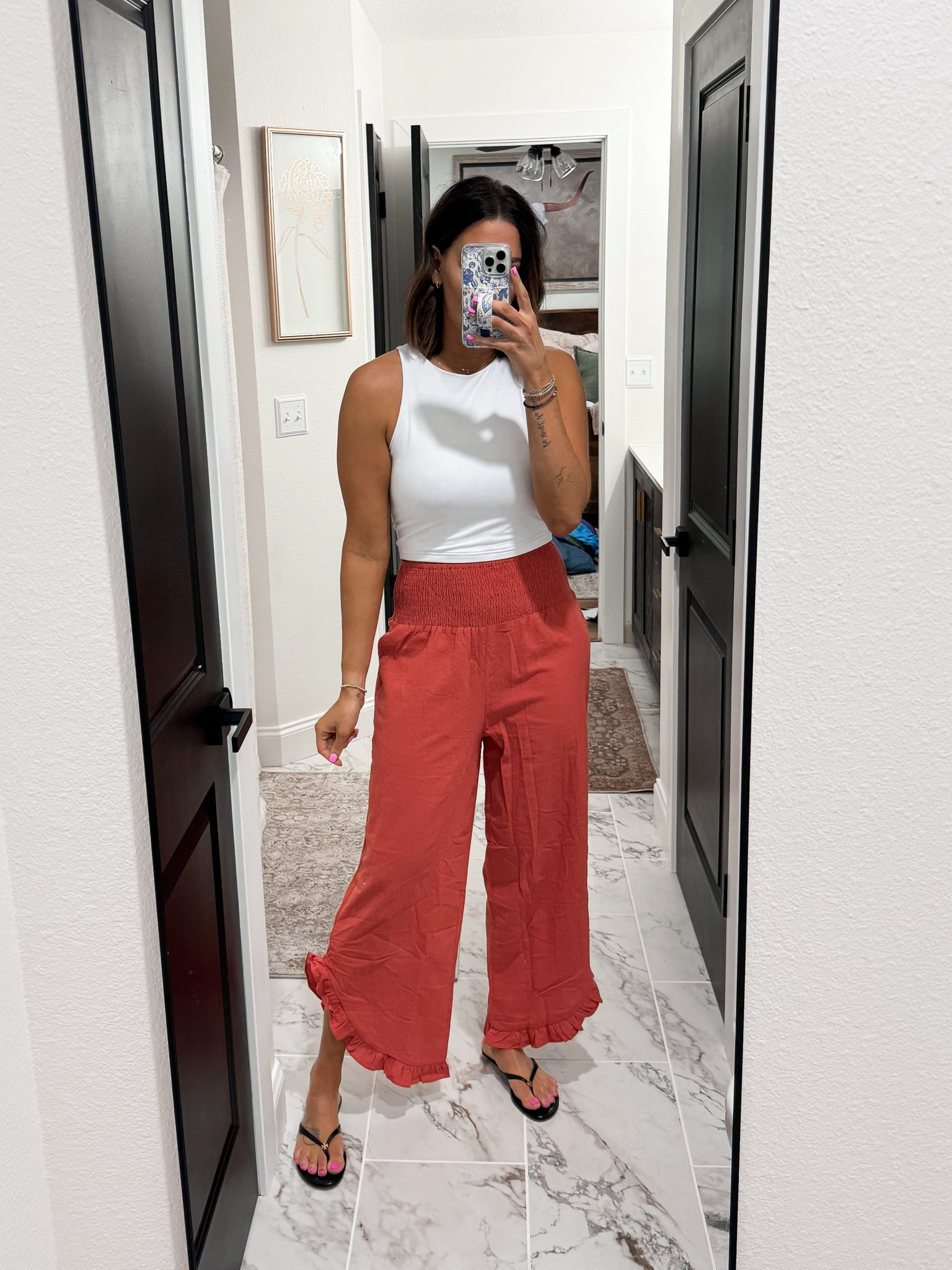 Top-medium
Bottoms-medium
Sandals-tts 8

#LTKstyletip #LTKfindsunder50 #LTKsalealert