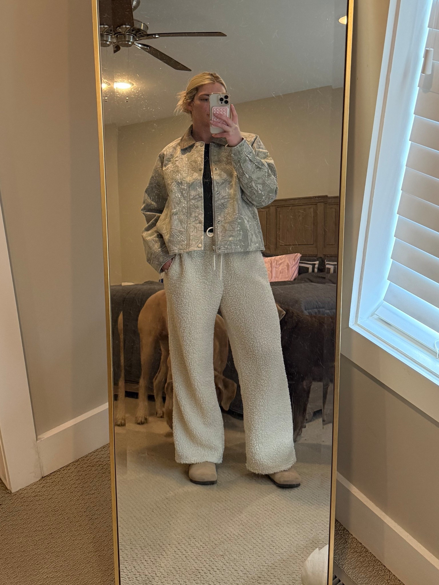 Obsessed with this new camo jacket from Abercrombie + the Amazon clogs


Birkenstock dupe, Sherpa pants, camo jacket, effortless OOTD, casual OOTD comfy errands outfit

#LTKGiftGuide #LTKSaleAlert #LTKSeasonal