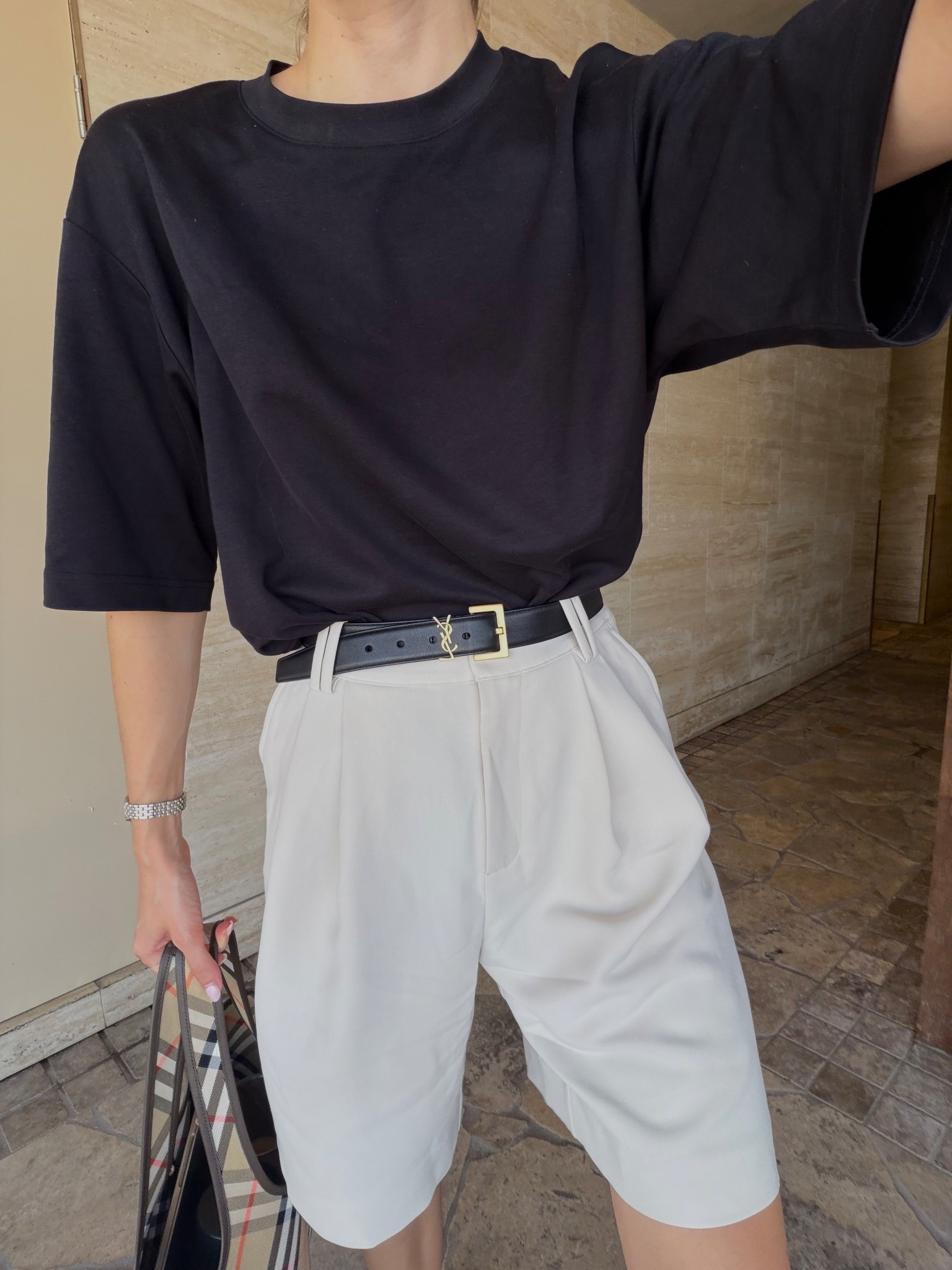 Wearing size 8 in the Dissh Bermuda shorts & size M in the Uniqlo t-shirt ✨

#LTKaustralia #LTKsummer #LTKstyletip