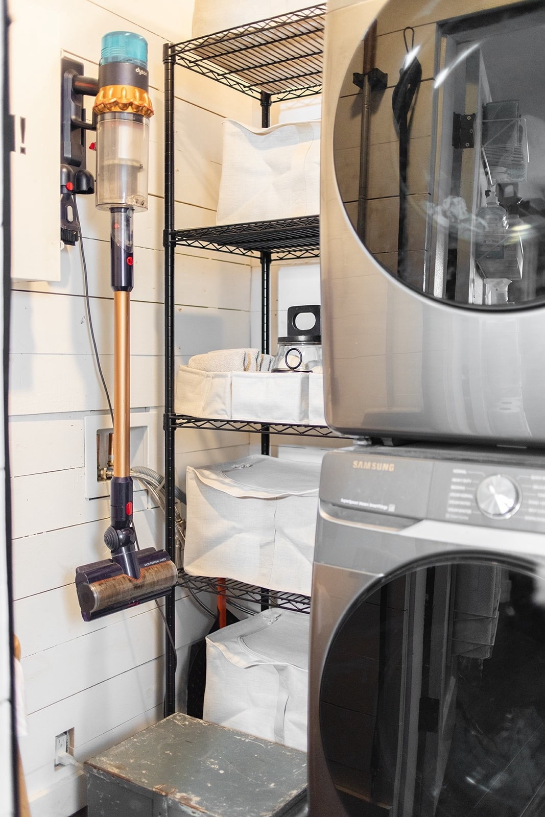 Laundry Room Organization

This small laundry space needed a simple system and these bins completely transformed it. I used neutral fabric storage to hide the clutter while still keeping everything easy to access and organized. The shelving unit paired with these bins creates a clean, functional look without feeling overdone. I also added a few simple containers for everyday essentials to keep things looking cohesive. Linking the exact pieces along with a few similar options so you can recreate this organized look for less.

#LTKHome