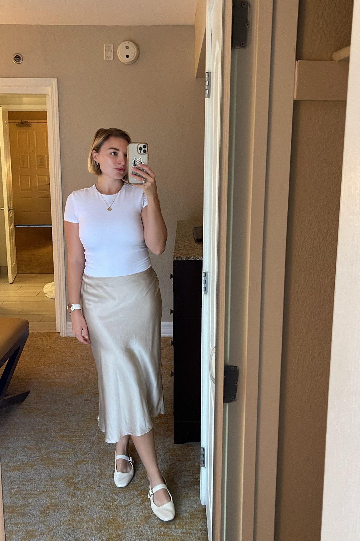 In AZ for work. This body suit and my silk skirt are go tos for being comfy but looking fab 💅 

#LTKWorkwear