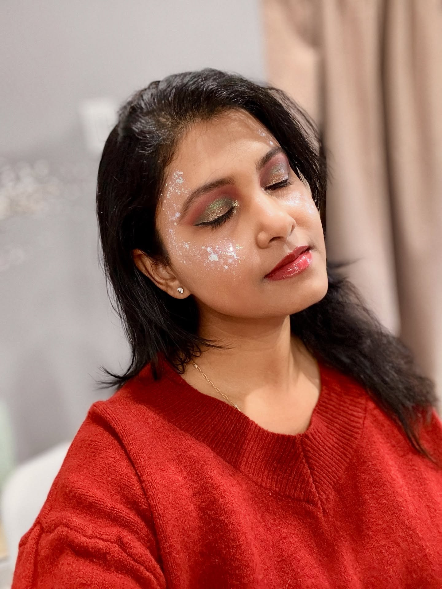 My Kind of Makeup Therapy Session 💚♥️
@colourpopcosmetics x The GRINCH Collection ,Swatches and Tutorial- https://youtu.be/SsJO-DciKTM

Linked all here : https://liketk.it/5tDBT

*Affiliate Links Thanks for supporting
#makeuptherapy #ʜᴀʟʟᴏᴡᴇᴇɴ2025 #colourpop #faceart #lookoftoday #pamdsouza #over40women