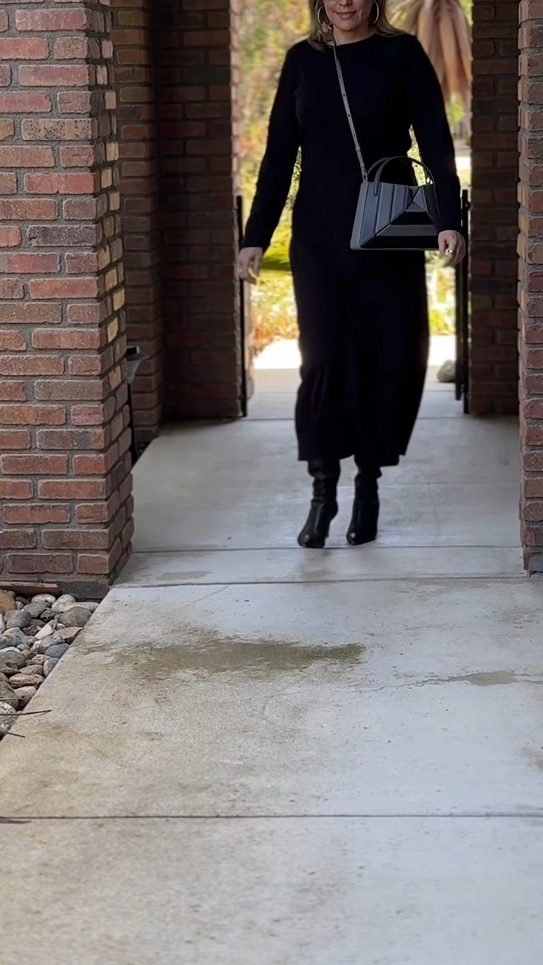 Elevate your monochrome look in beige with a vibrant pop of orange! Keep the base neutral with beige tones in clothing and accessories, then add a statement piece in orange, like a bag or shoes, for a striking contrast. Balance is key for a chic and modern ensemble. #MonochromeStyle #PopOfColor

#LTKworkwear #LTKover40 #LTKVideo