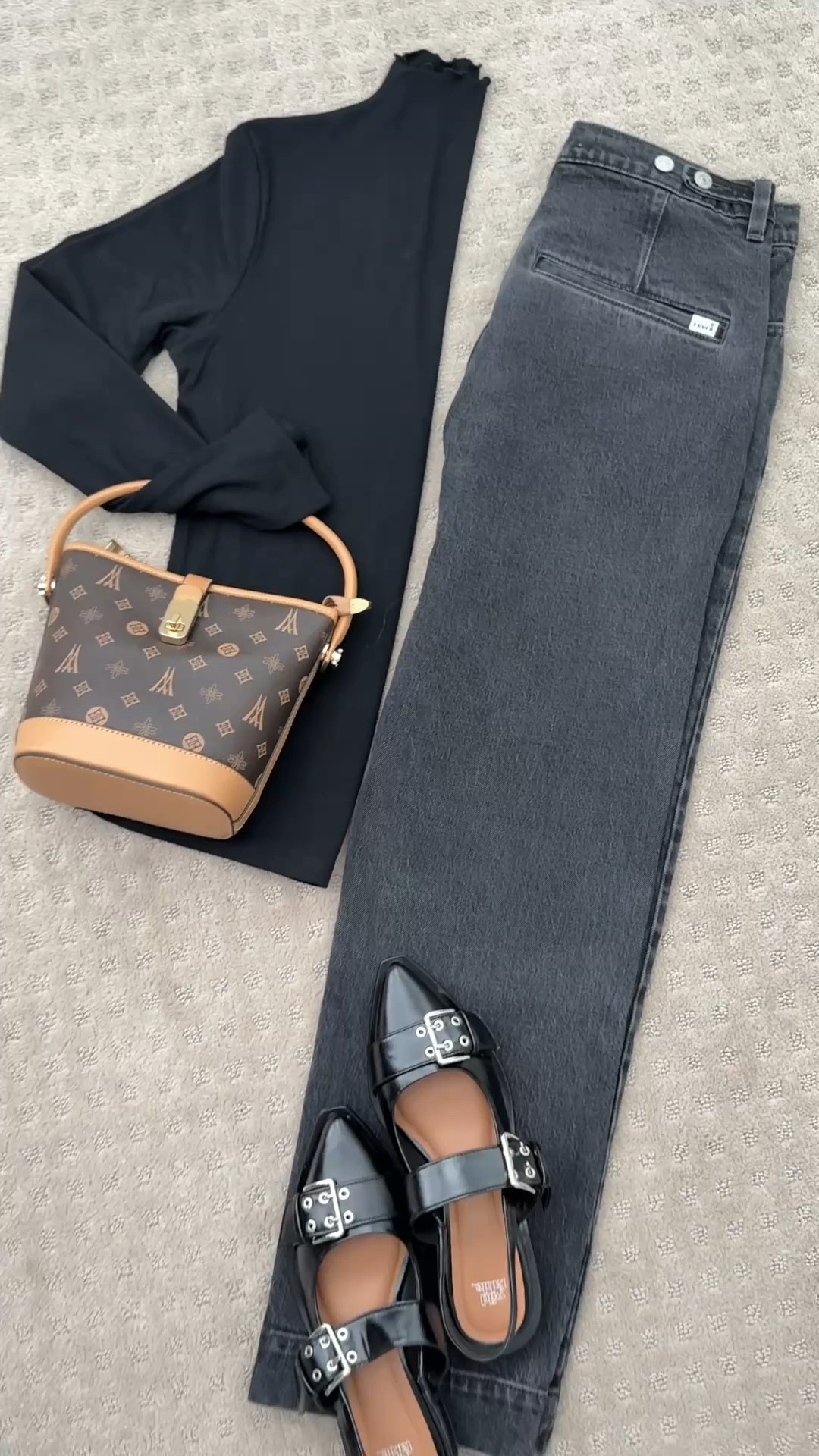 Elevate Monochrome Outfit ✨

#LTKItBag #LTKFindsUnder100 #LTKStyleTip