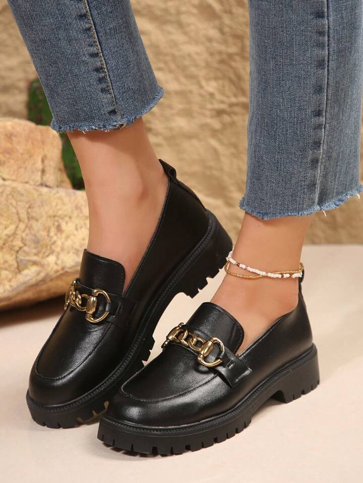 Ladies' Chunky Heels Loafers With Classic Chain Decoration And Elegant Leather Flat Shoes | SHEIN