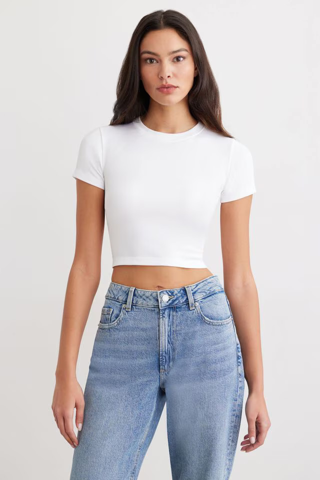 Anniston Seamless Bodycon Tee | Dynamite Clothing