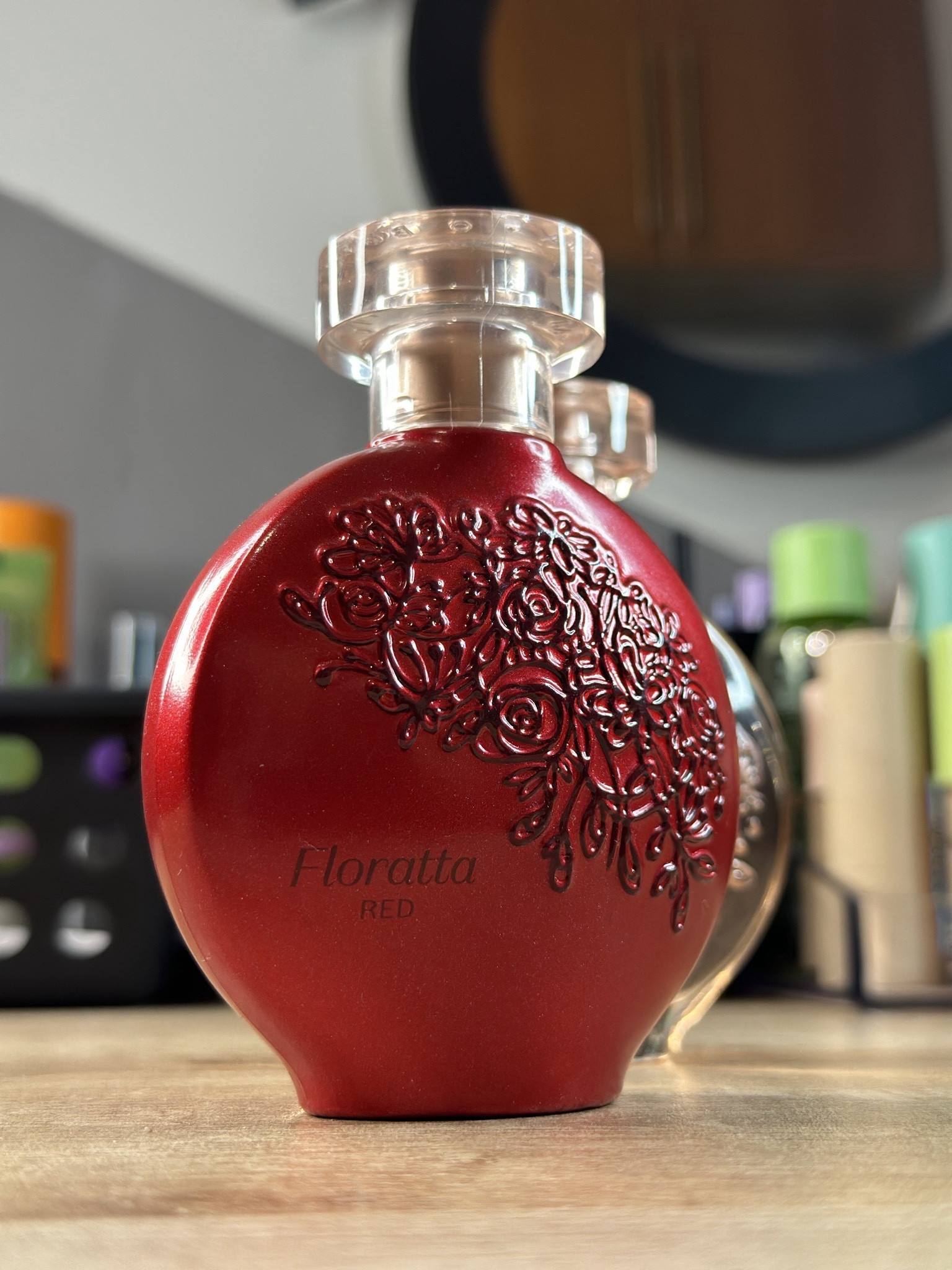 Sou completamente apaixonada pelas notas vibrantes da doçura da Maçã de Vermont, mas não é um perfume doce e sim, floral e marcante. Você deixa sua marca Floratta Red por onde passa ❤️‍🔥 #LTKBrasil #TeoriaNaPraticaLTK #oboticario