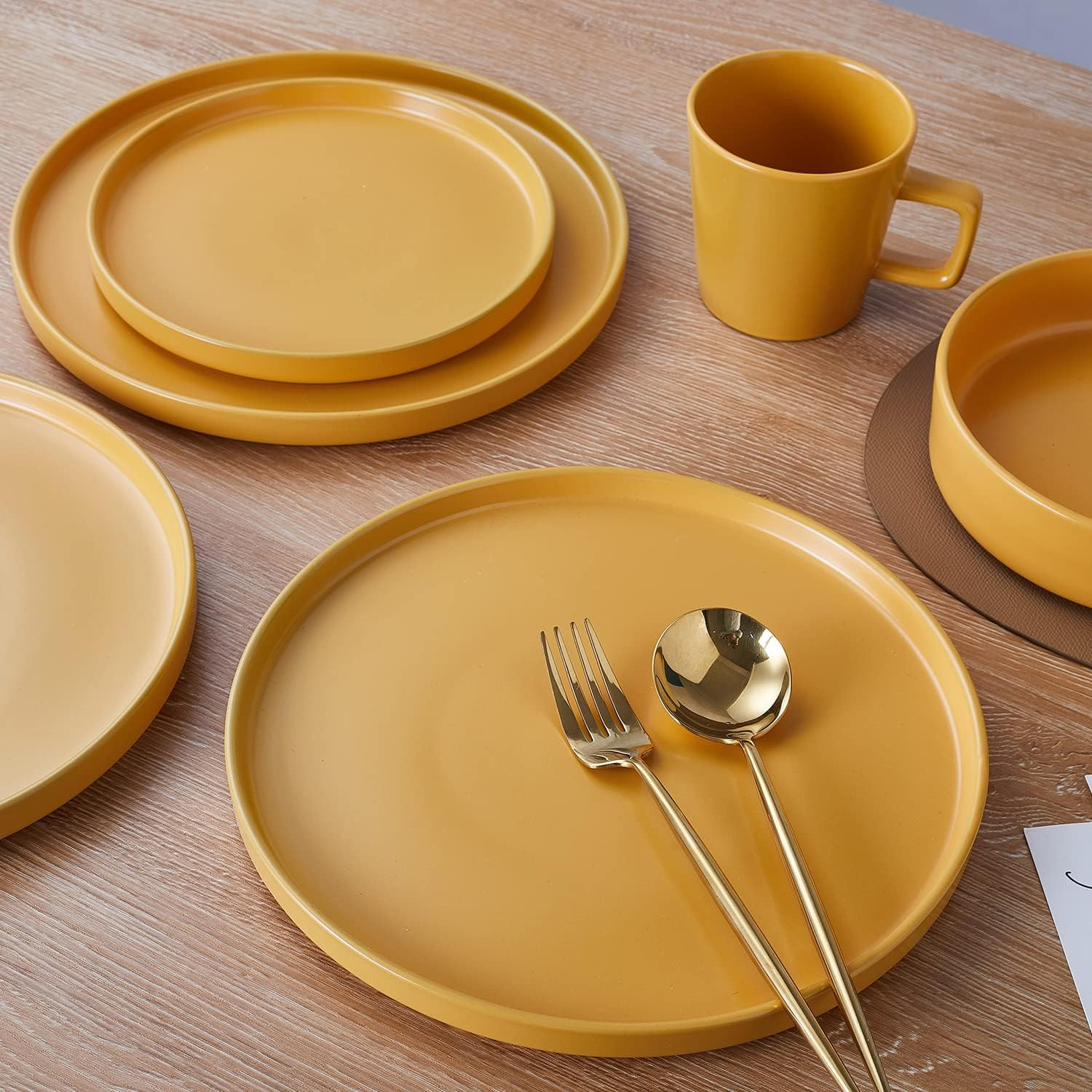 Stone Lain Cleo Stoneware 32-piece Round Dinnerware Set, Yellow,Service For 8,Coupe - Celina | Amazon (US)