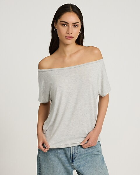 Relaxed Off The Shoulder London Tee | Express