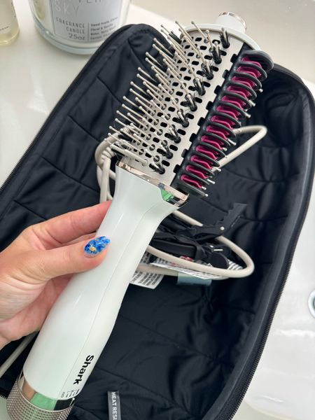 The best hair  dryer brush🤩

#LTKGiftGuide #LTKU #LTKBeauty