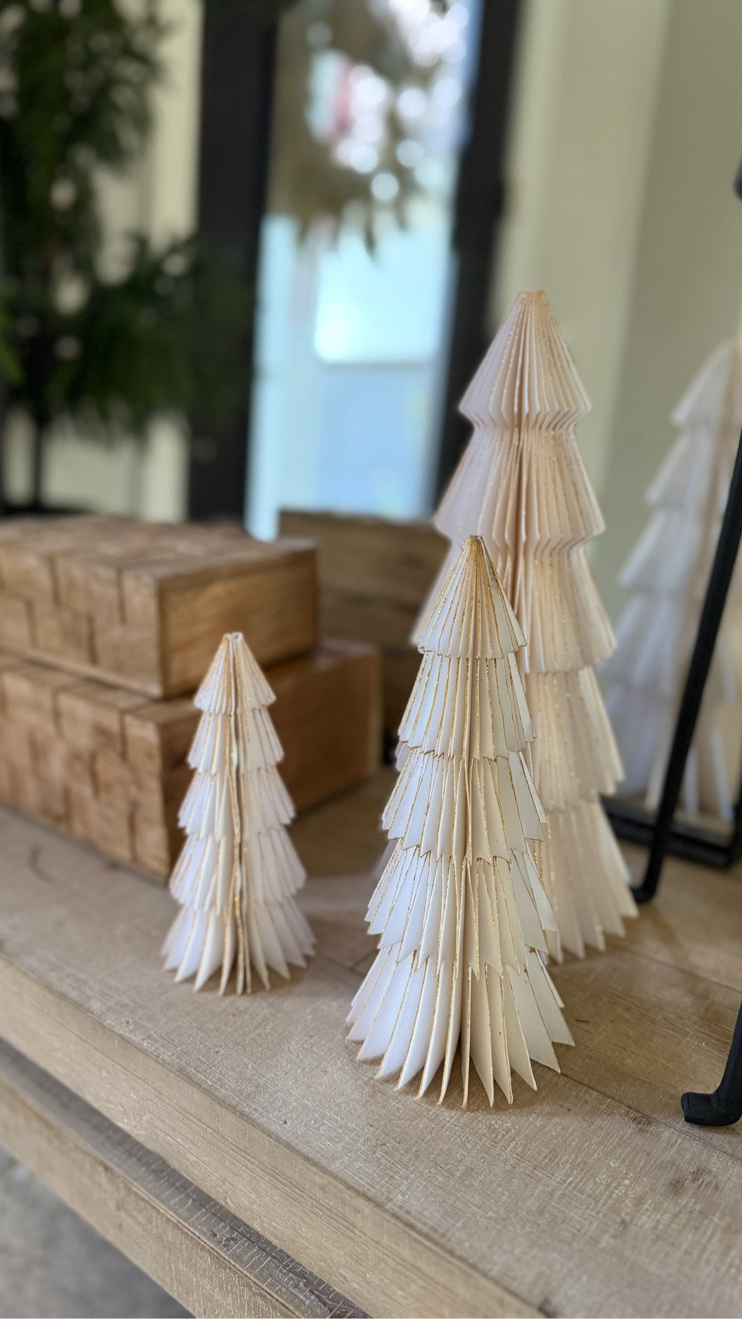 Honeycomb Christmas trees under $10! #walmart


#LTKFindsUnder50 #LTKSeasonal #LTKHome