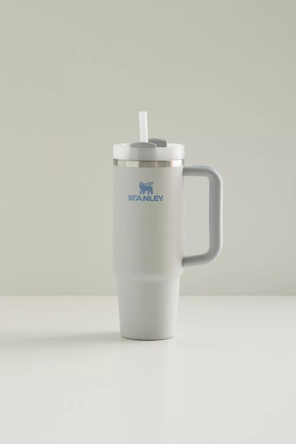 Stanley Flip Straw 30 oz Travel Tumbler | Urban Outfitters (US and RoW)