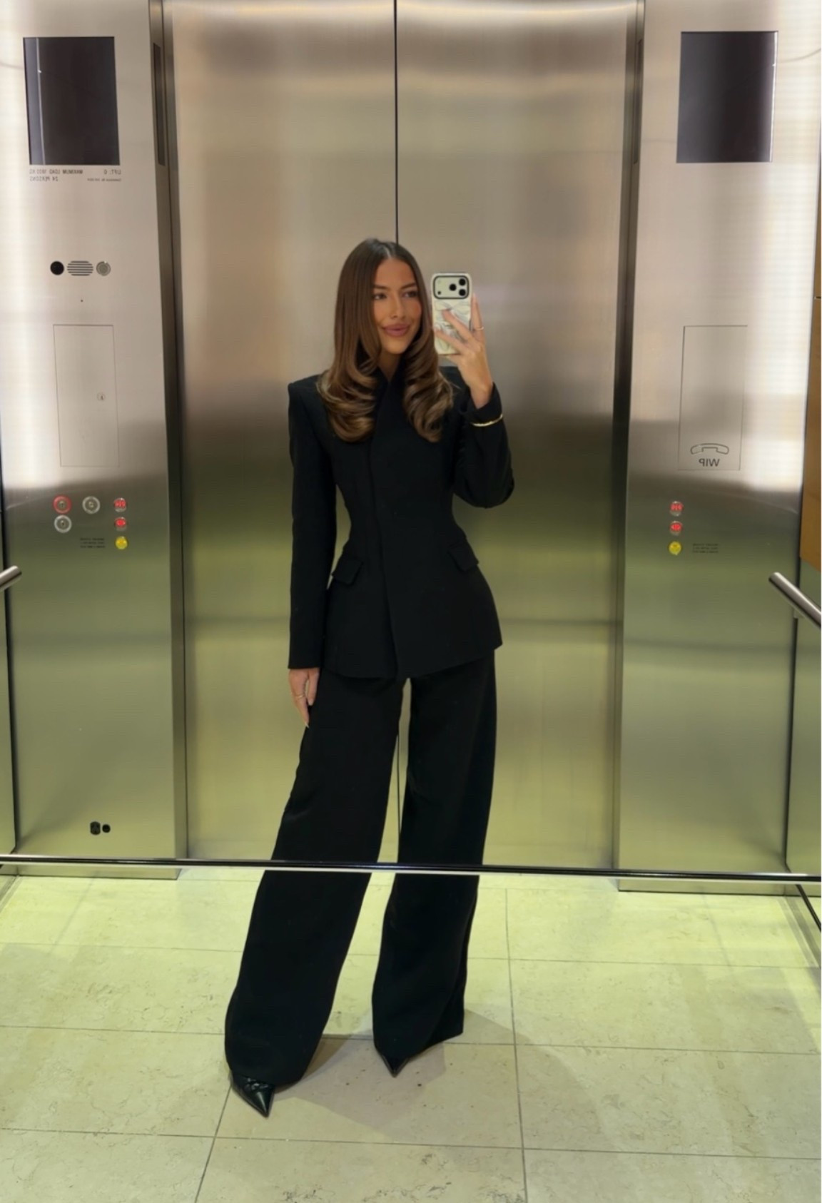 cinched blazer of my dreams 😭

#LTKaustralia #LTKwinter #LTKworkwear