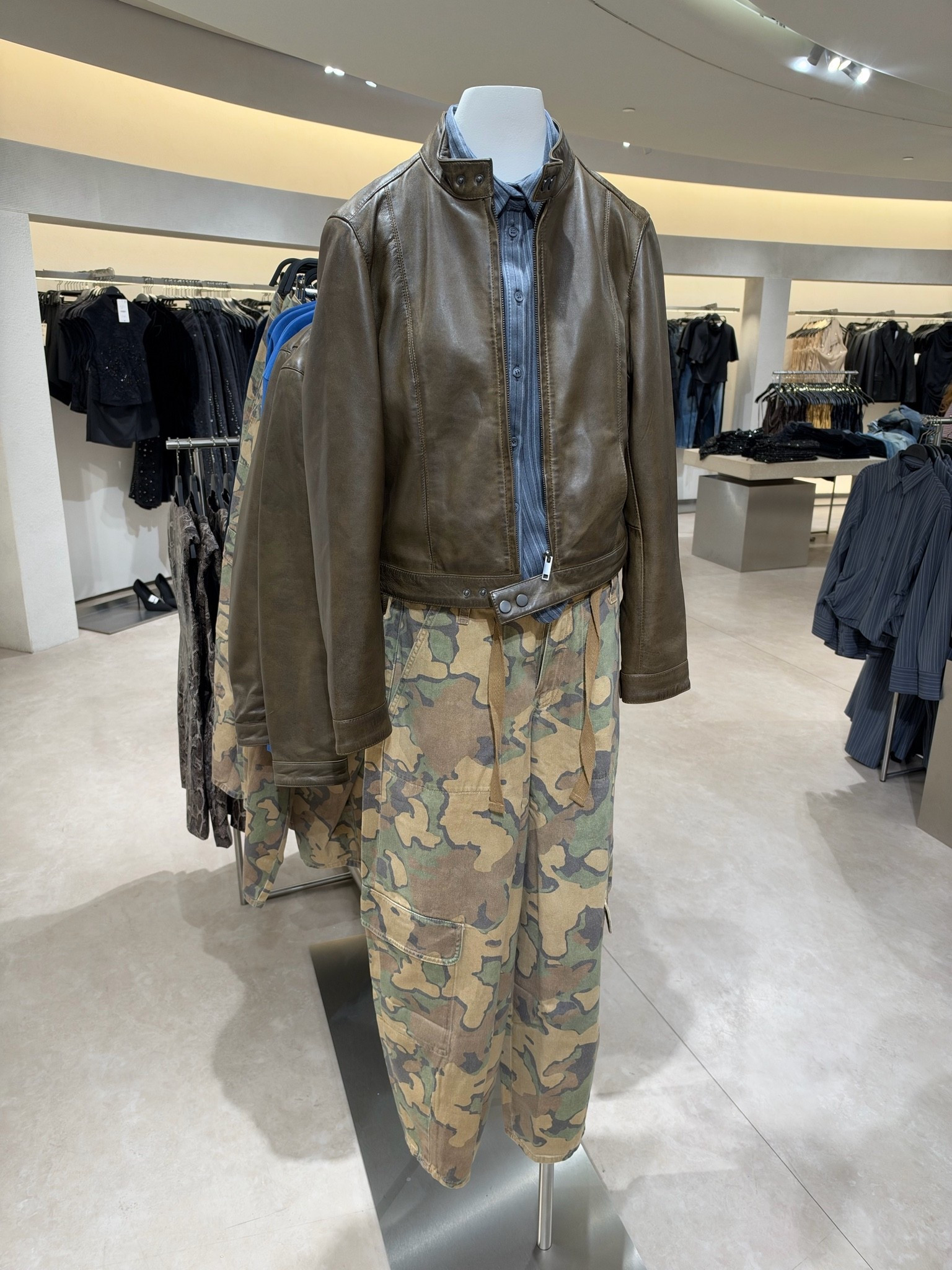 TRENDING CAMO PANTS❤️‍🔥 new in Zara cargo trousers styled with leather jacket