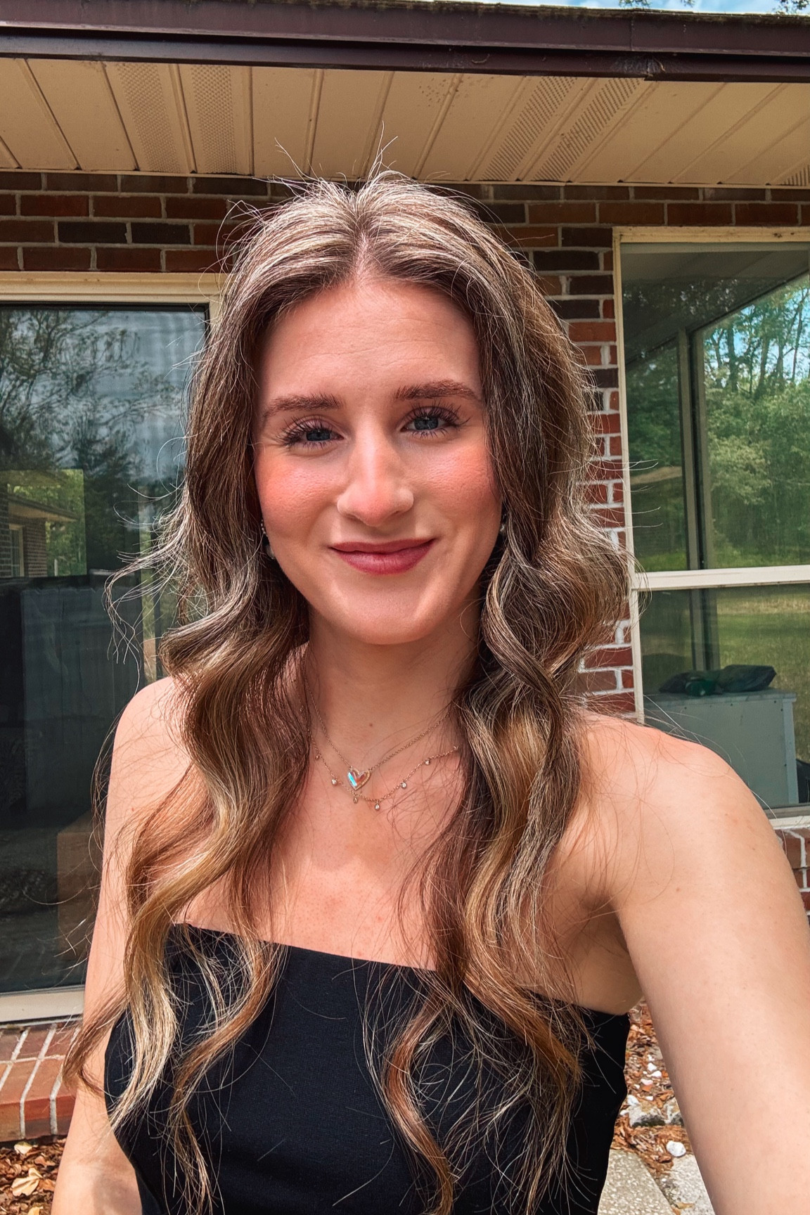 simple and cute outfit 
black strapless top and some white linen shorts! 
super comfy and easy! 

outfit | simple | black | white | top | strapless | shorts | summer | beachy

#LTKstyletip #LTKtravel #LTKbeauty