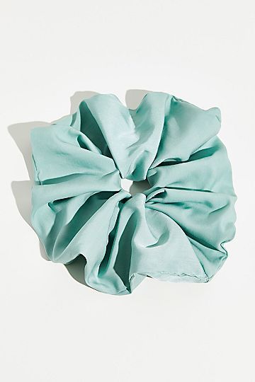 Super Satin Scrunchie | Free People (Global - UK&FR Excluded)