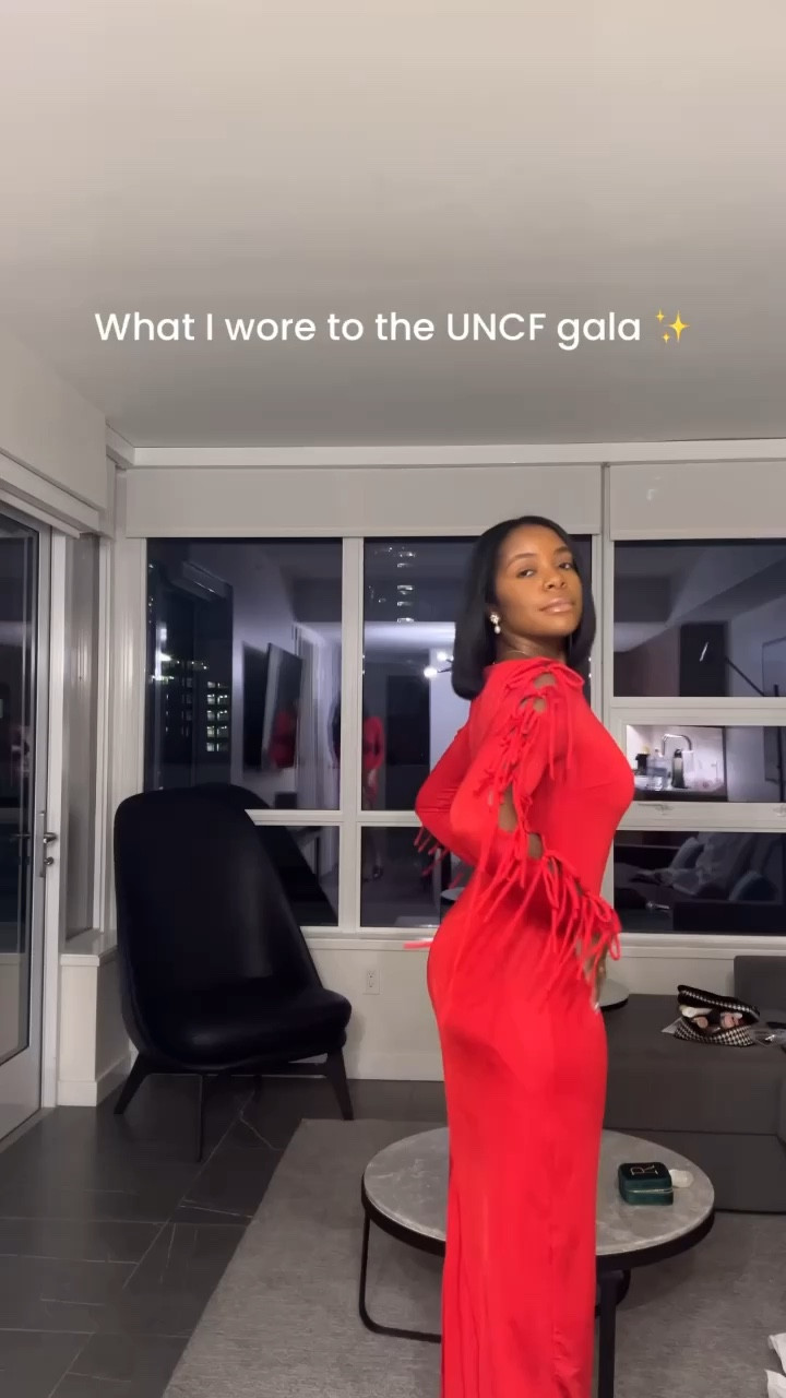 The perfect dress for a wedding or rewards season!! Definitely a head turner. I’m 5’2 and I’m wedding an XXS. 

#LTKparties #LTKstyletip #LTKGala