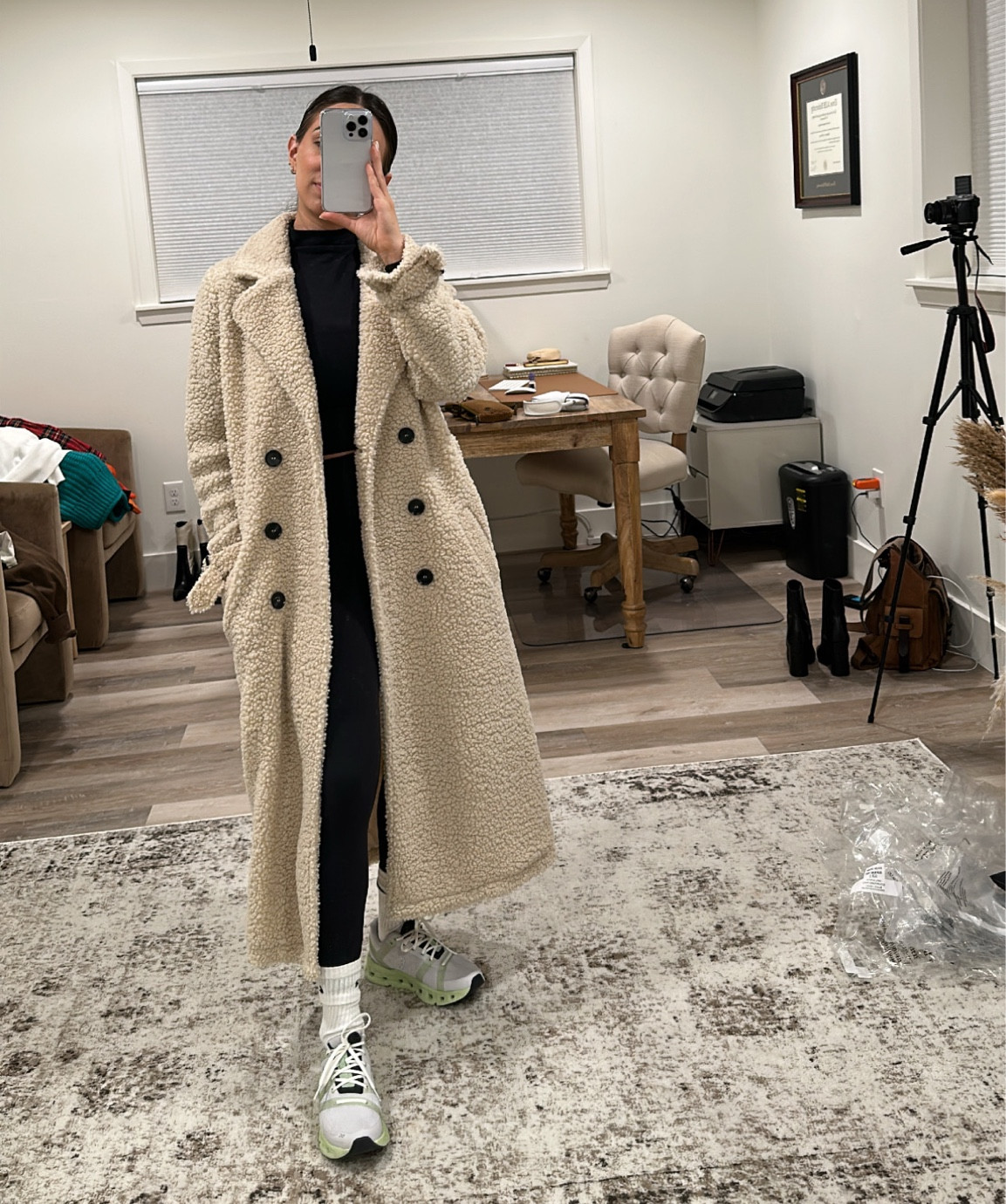 Coat: S
Top & leggings: 4
Shoes: TTS 


#LTKHoliday #LTKfit #LTKSeasonal