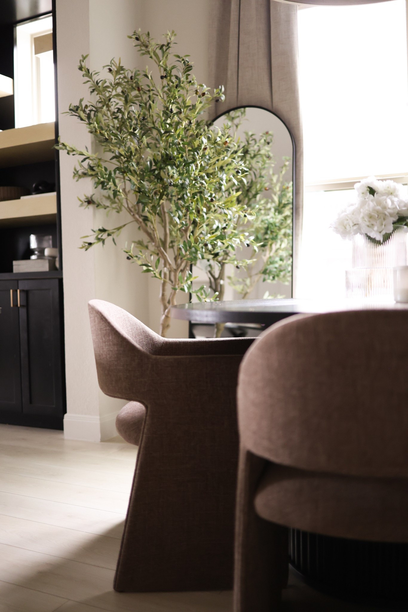 Dining room home decor 

#LTKHome