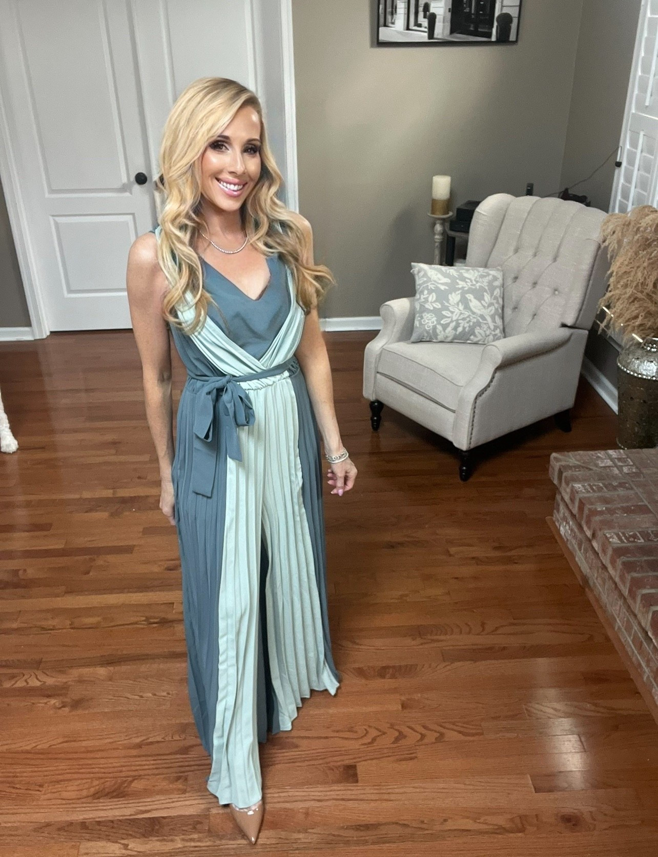 Gorgeous pleated jumpsuit 🌸🌸

#LTKSaleAlert #LTKdayinmylife #LTKootd