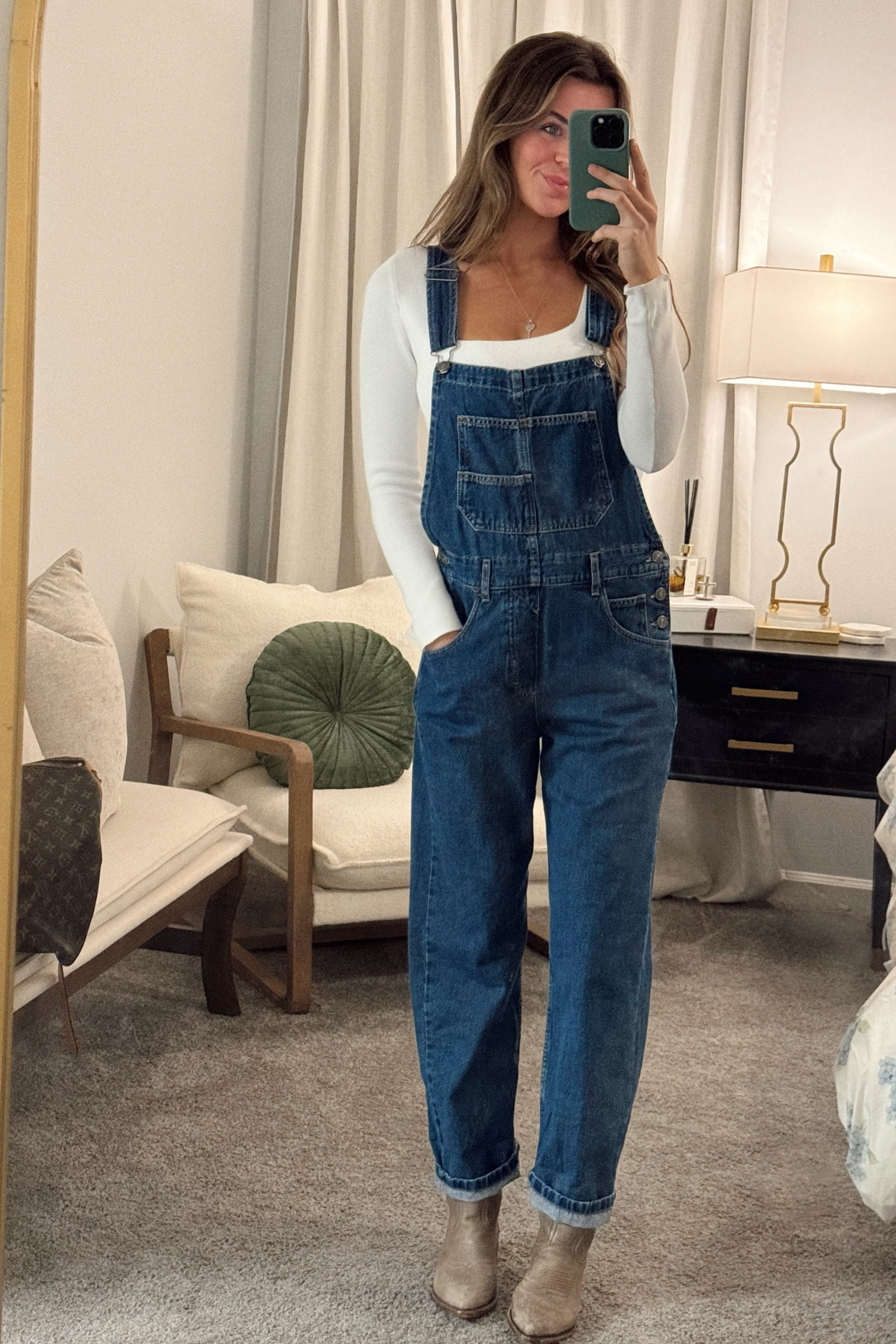 👖👖👖

#LTKFindsUnder100 #LTKHoliday #LTKSeasonal